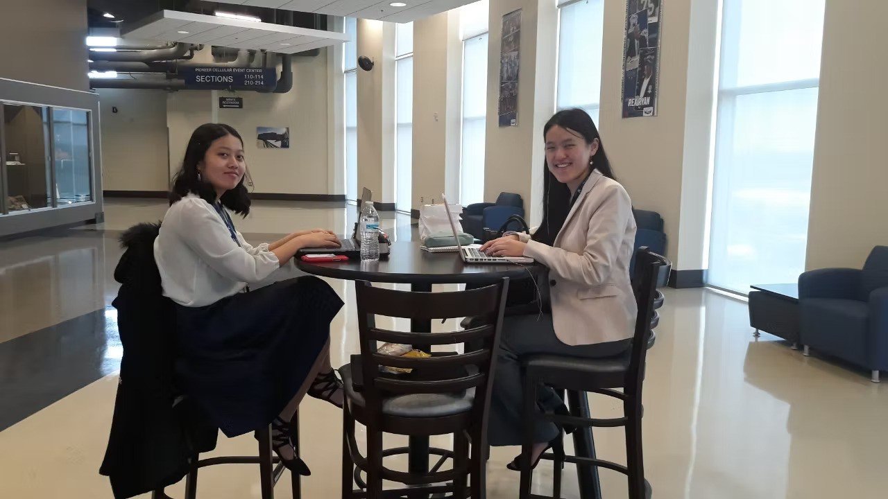 [2019] OK Research Day - Mindy Vo & Zoie Hing
