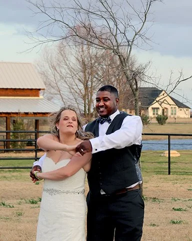 jc 489 2Y V Crop C H72.jpg