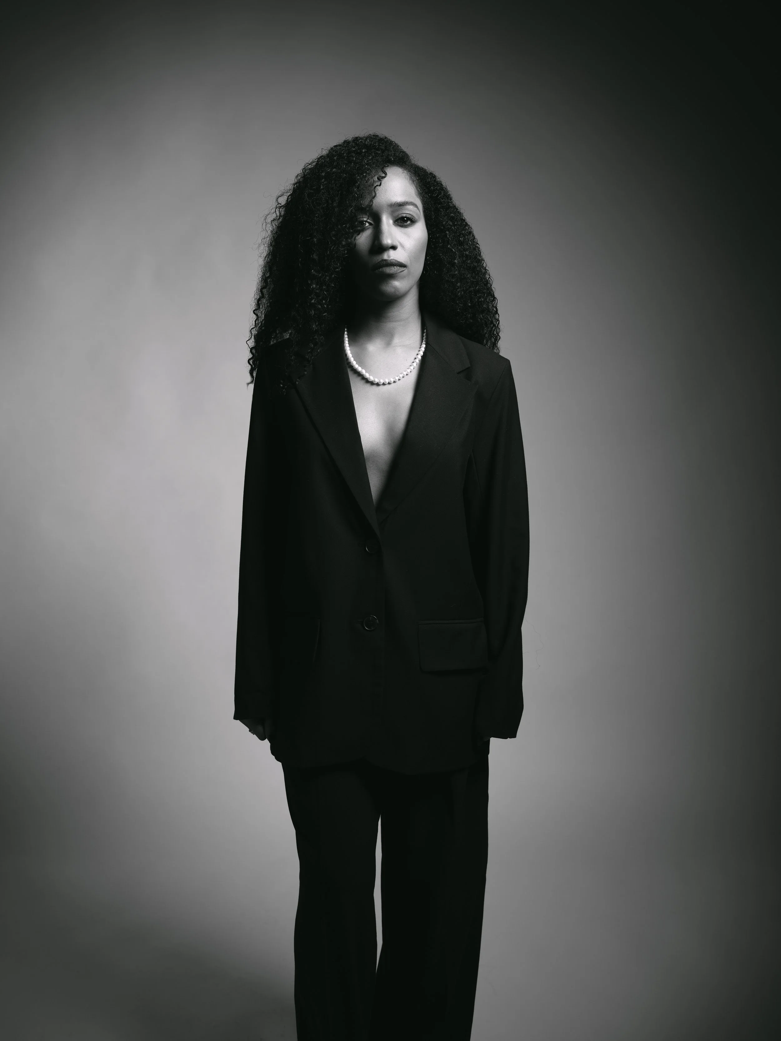 Decire NOIR shoot0503.jpg