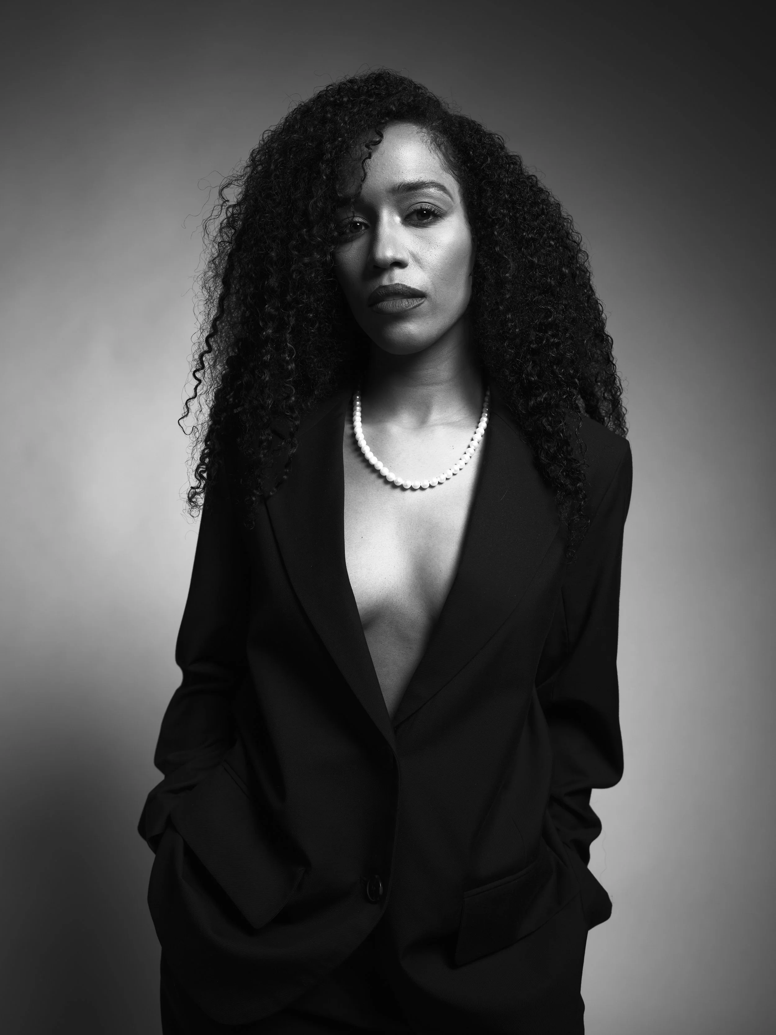 Decire NOIR shoot0515 1.jpg