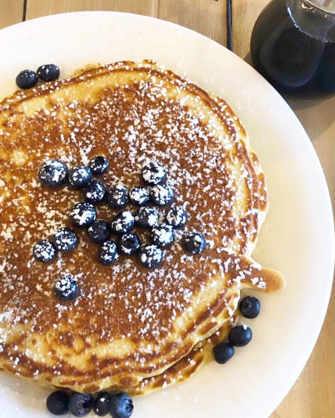 Let the good times stack 🥞 
It&rsquo;s Fat Tuesday, and we&rsquo;re flipping a little extra joy, Mardi Gras style &mdash; golden pancakes, maple syrup and zero regrets ✨ 
Laissez les bon temps rouler 
💜💚💛