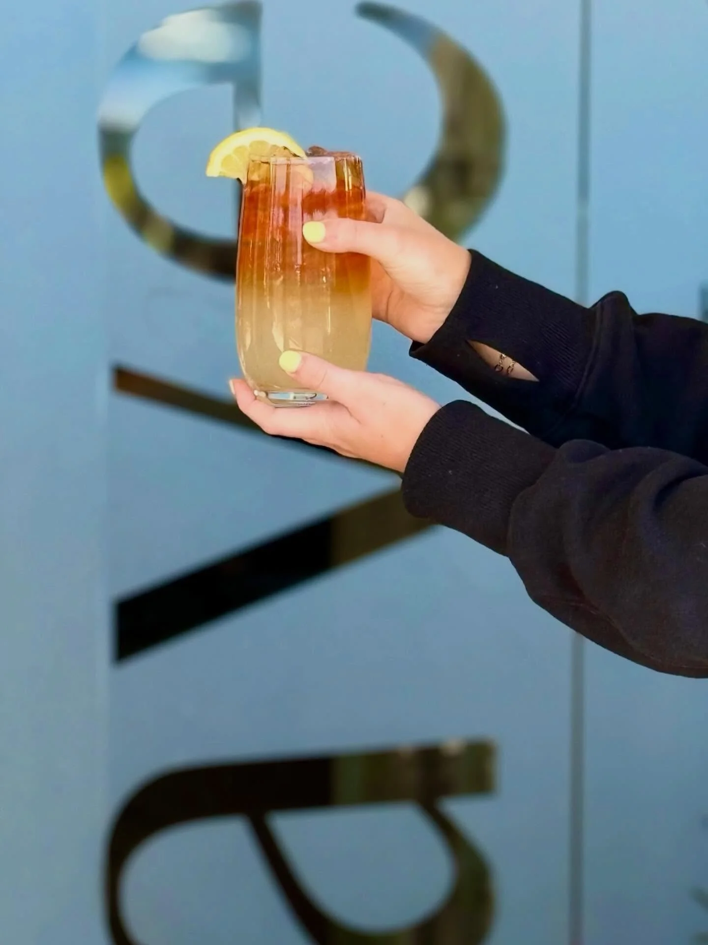 Feeling like Arnold Palmer season 🍋
sweet, refreshing&hellip; and even better spiked. 😉