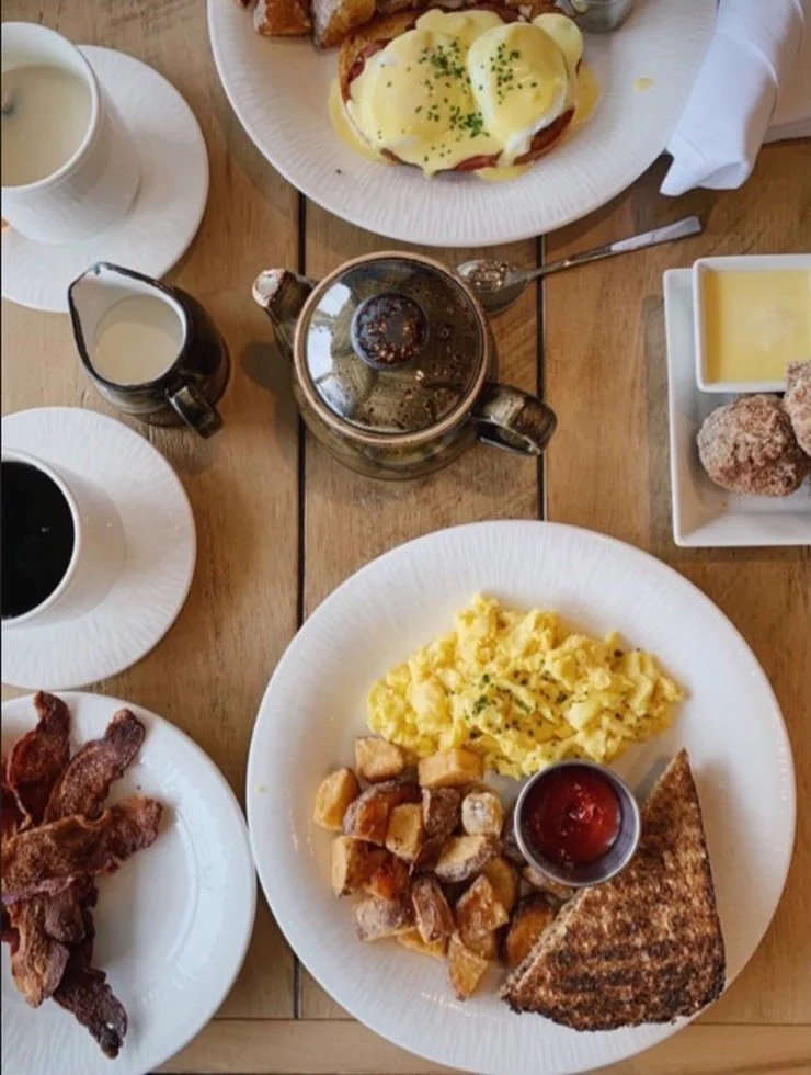 Join us for a delicious #breakfast 🍳 a cup of coffee☕️ a mimosa 🥂and maybe even some cider donuts 🍩 {served 8am-3pm daily}