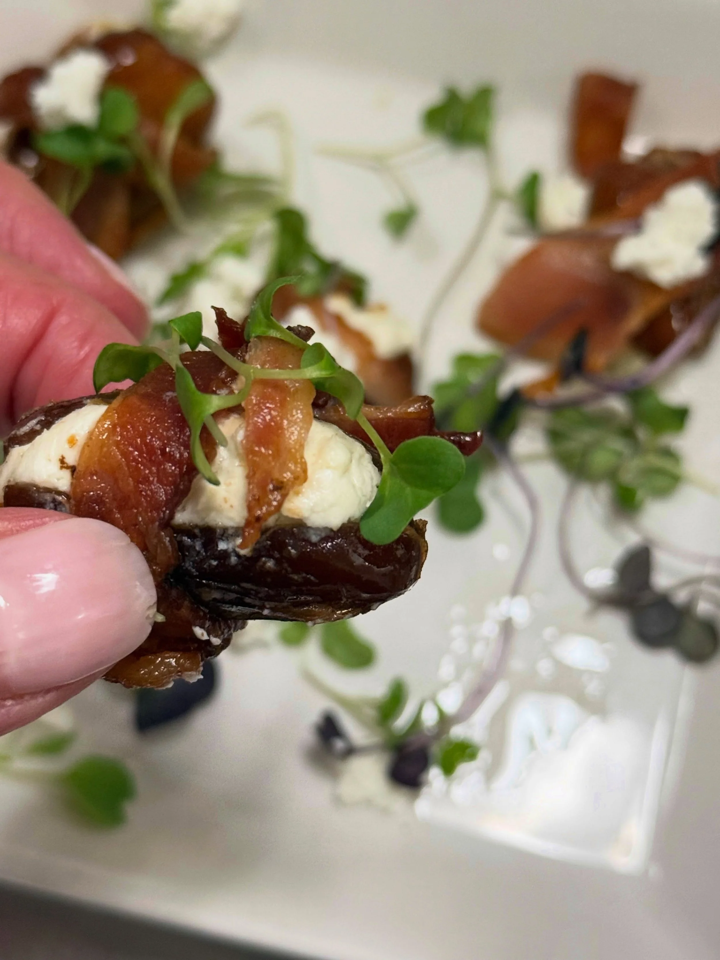 The ultimate bite sized indulgence. Sweet, salty, smoky perfection ✨ {medjool dates stuffed with creamy goat cheese, wrapped in crispy bacon} Available Fridays+Saturdays 3pm-8pm.

#datenight 
#tgif 
#dinner 
#weekend