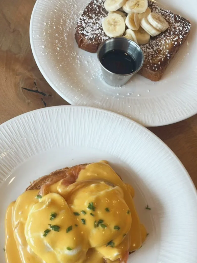 don&rsquo;t you&hellip; forget to make breakfast plans 💛

the breakfast club, avenue edition.
sweet or savory? eggs benedict or banana french toast? which side are you on?

#avenuekitchen #glenmills #breakfastclub #brunch #breakfast