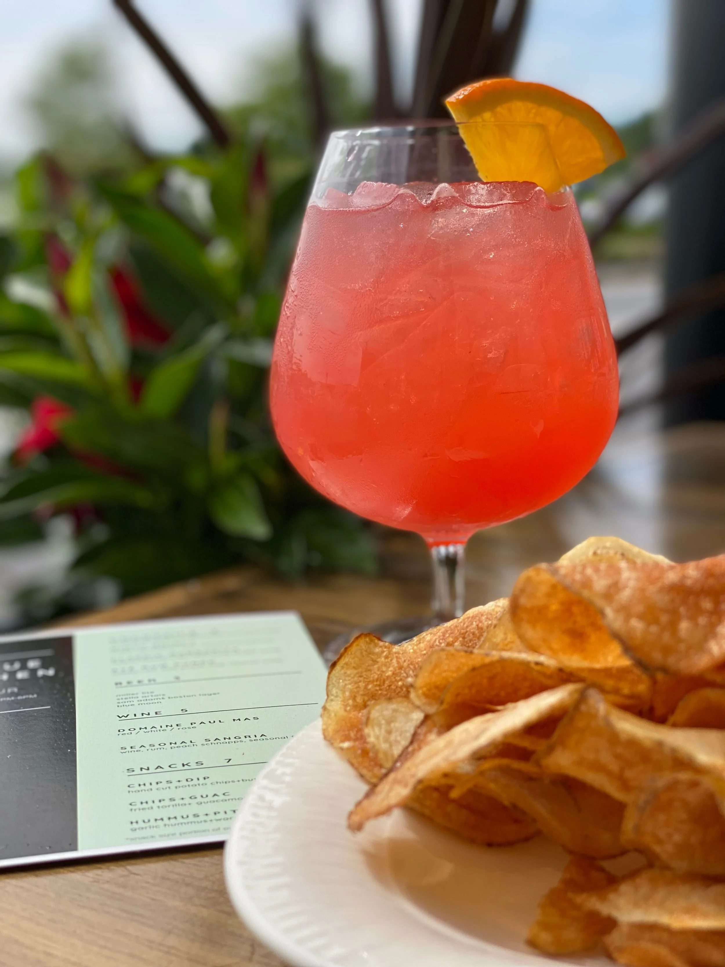 soaking it in ☀️{till 8pm | happy hour 4pm-6pm} 

#AvenueKitchen 
#SaturdayAtAvenue
#GlenMillsPA 
#DelcoEats 
#WeekendPlans