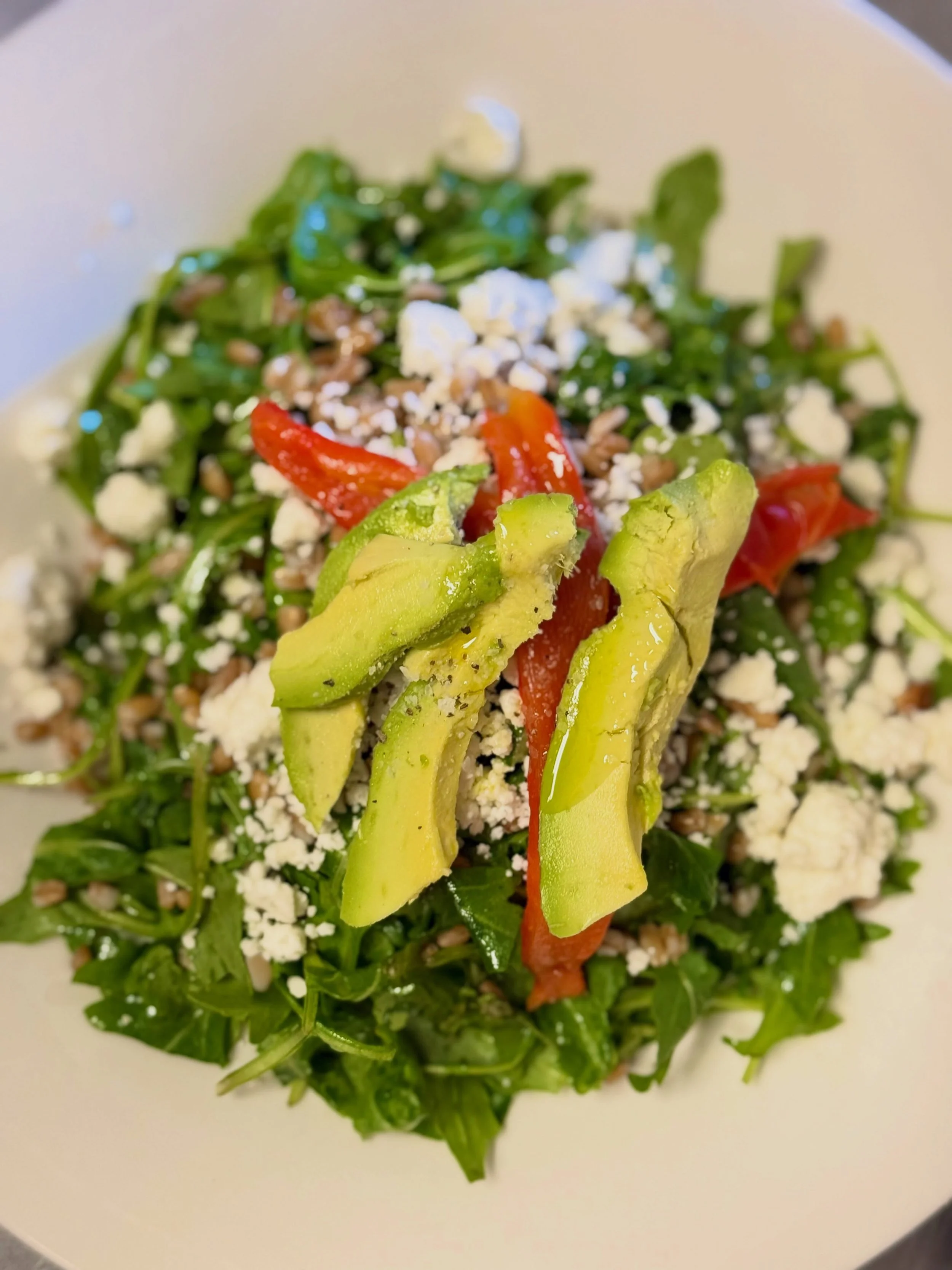 hungry? we know the feeling 🤍

we suggest the farro salad {arugula, feta, cucumbers, roasted peppers + avocado} 🥗 a salad that actually satisfies. 

#avenuekitchen 
#lunch
#delcoeats
#salad
