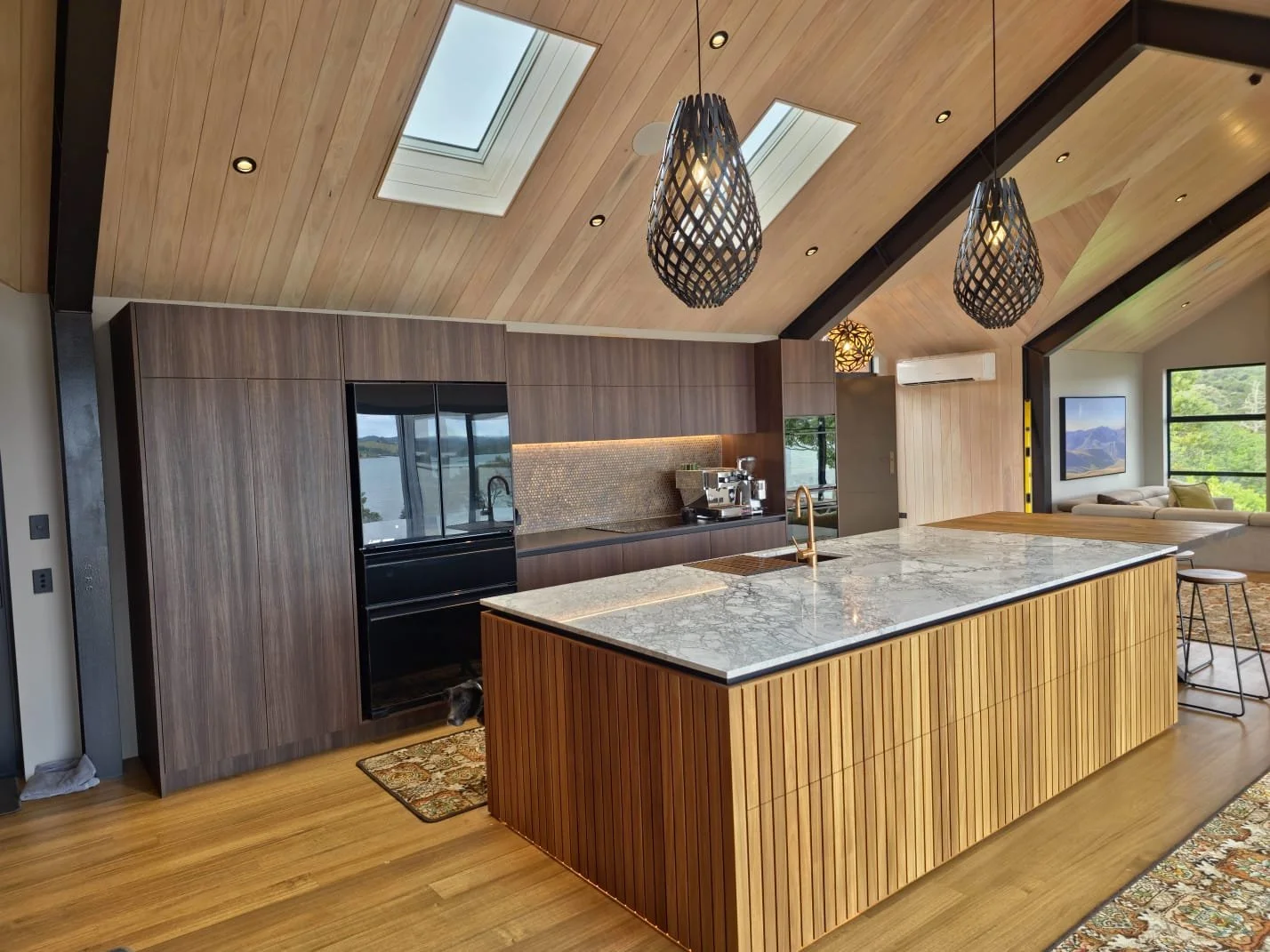 Custom Timber Kitchen – Strydeco