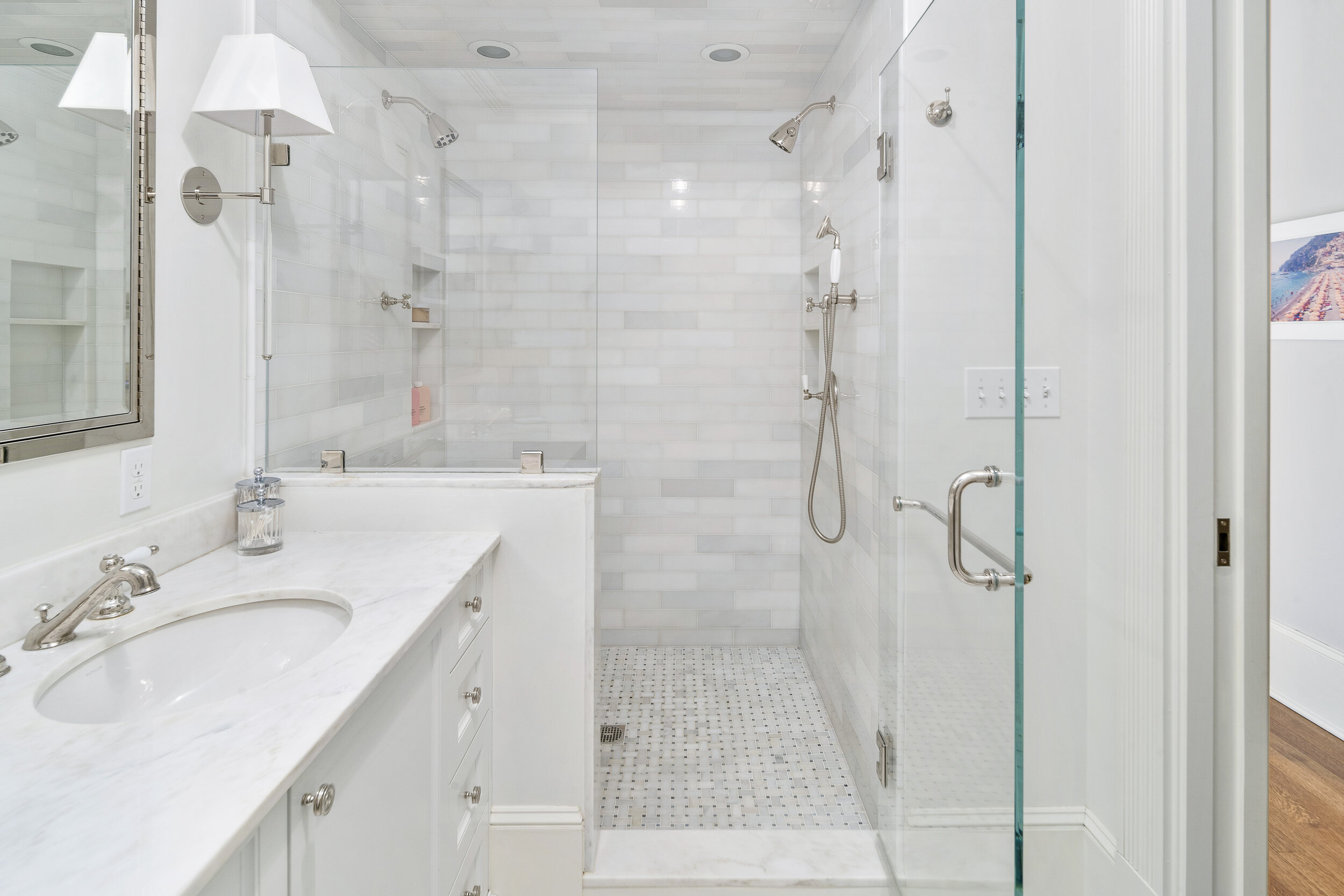 WEB-6BATHROOMS-3.jpg