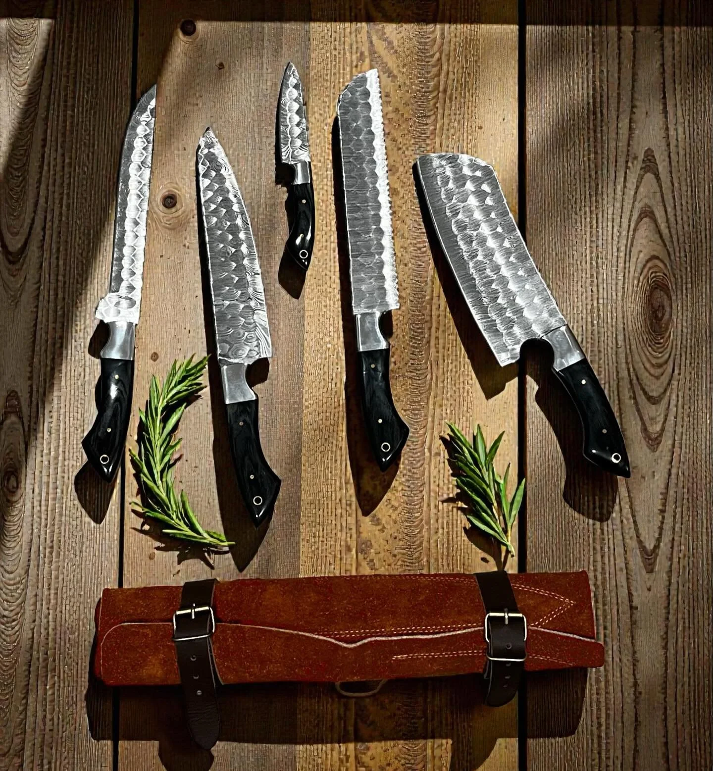 Upgrade your kitchen experience with new handmade Damascus steel. Beautiful to look at and satisfying to use. 🎄🎁🔪 Free Shipping!