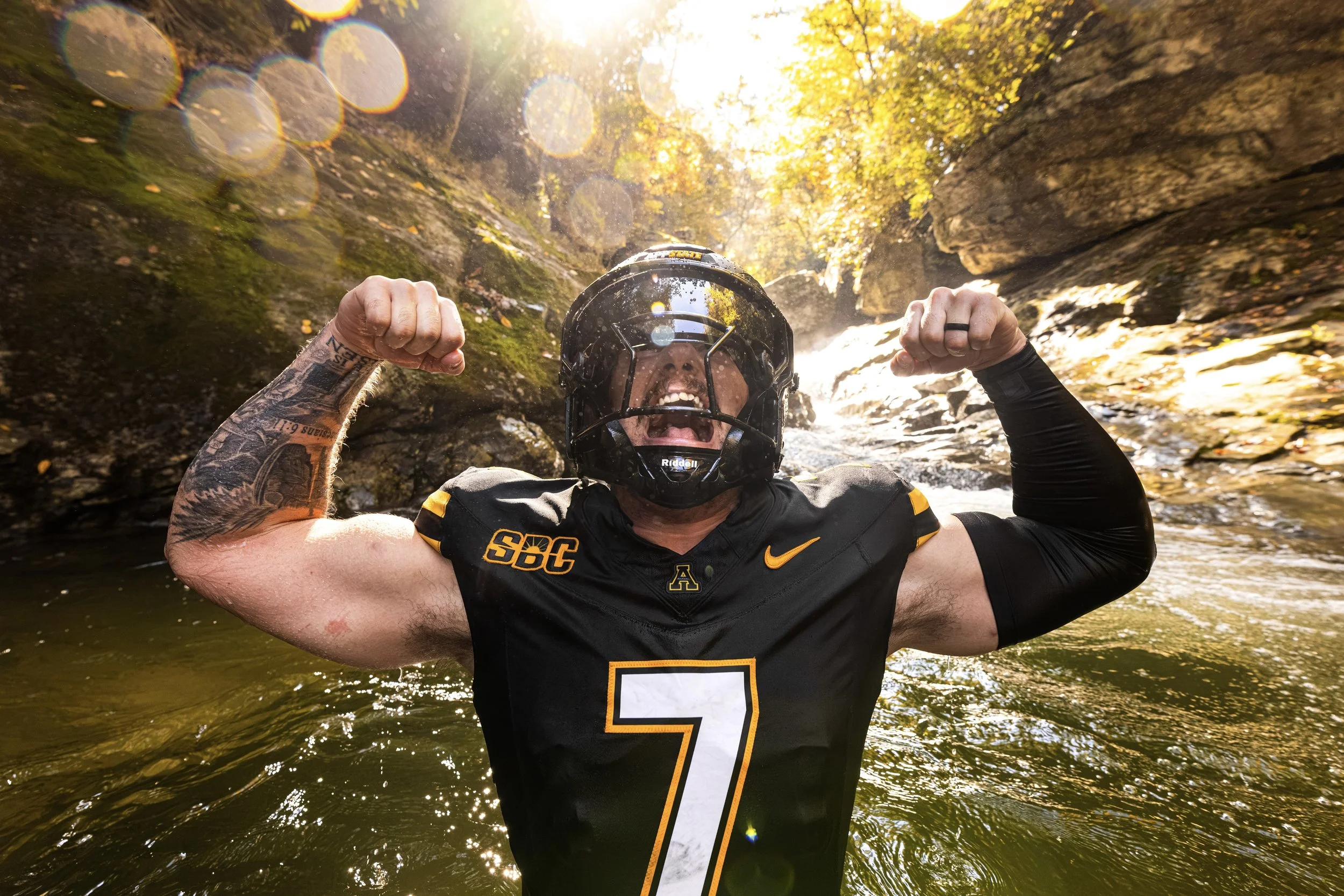 FB_UNI_101426_BEST_TN-4.jpg