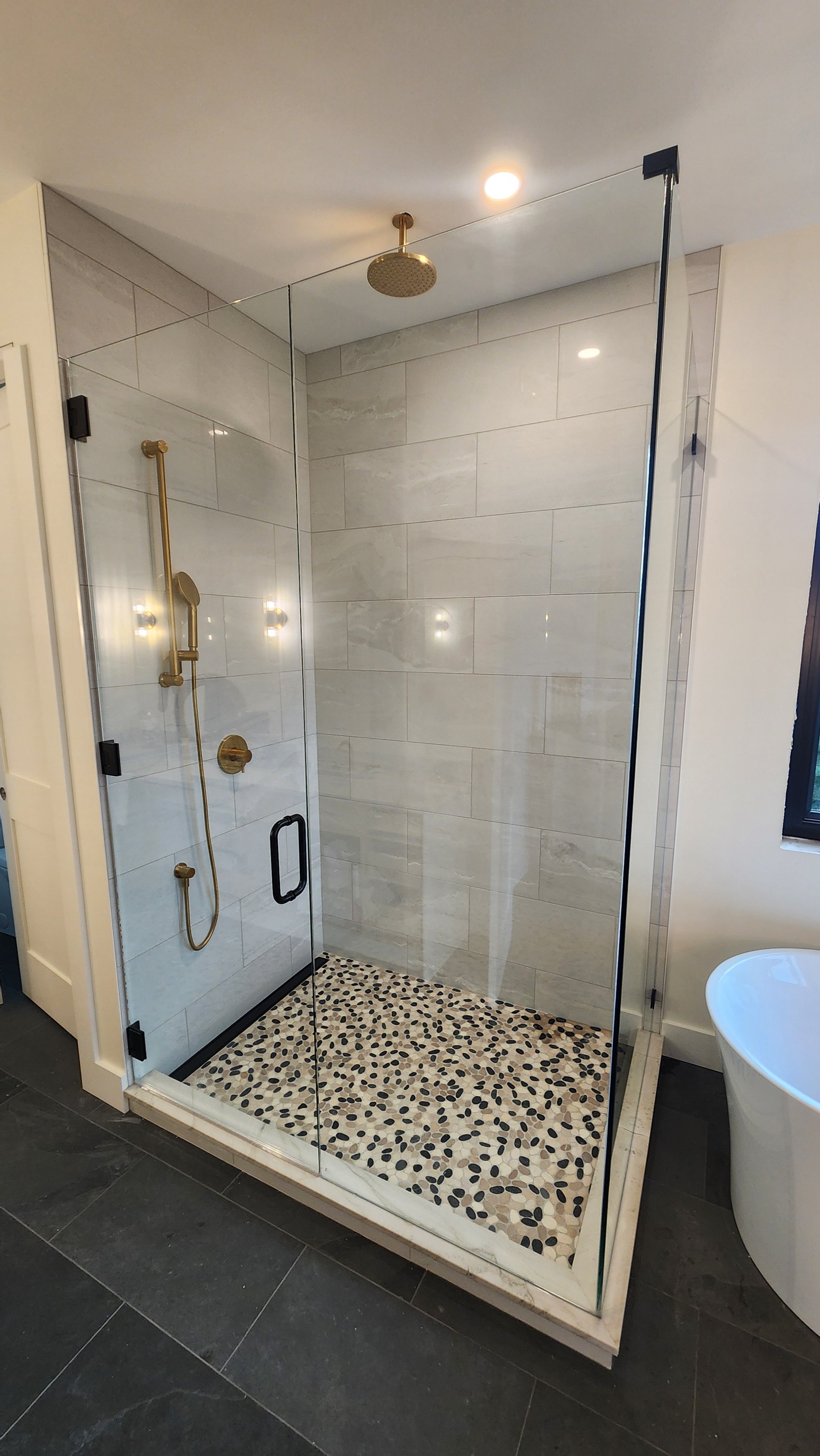 Crystal Glass Shower Enclosures Victoria BC146.jpg