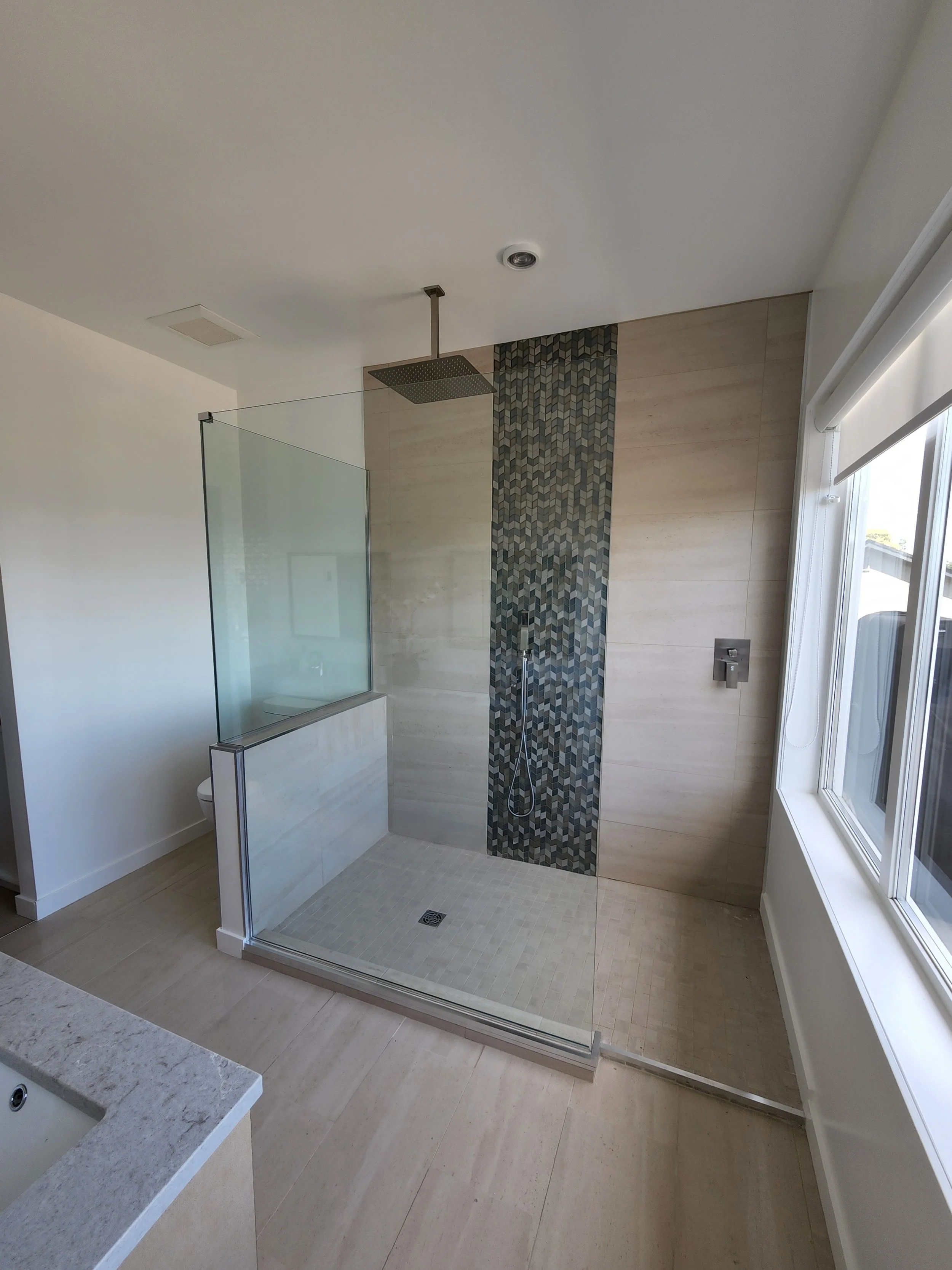 Crystal Glass Shower Enclosures Victoria BC97.jpg