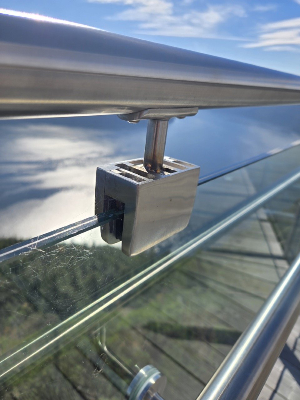 Crystal Glass Glass Railings Victoria BC113.jpeg