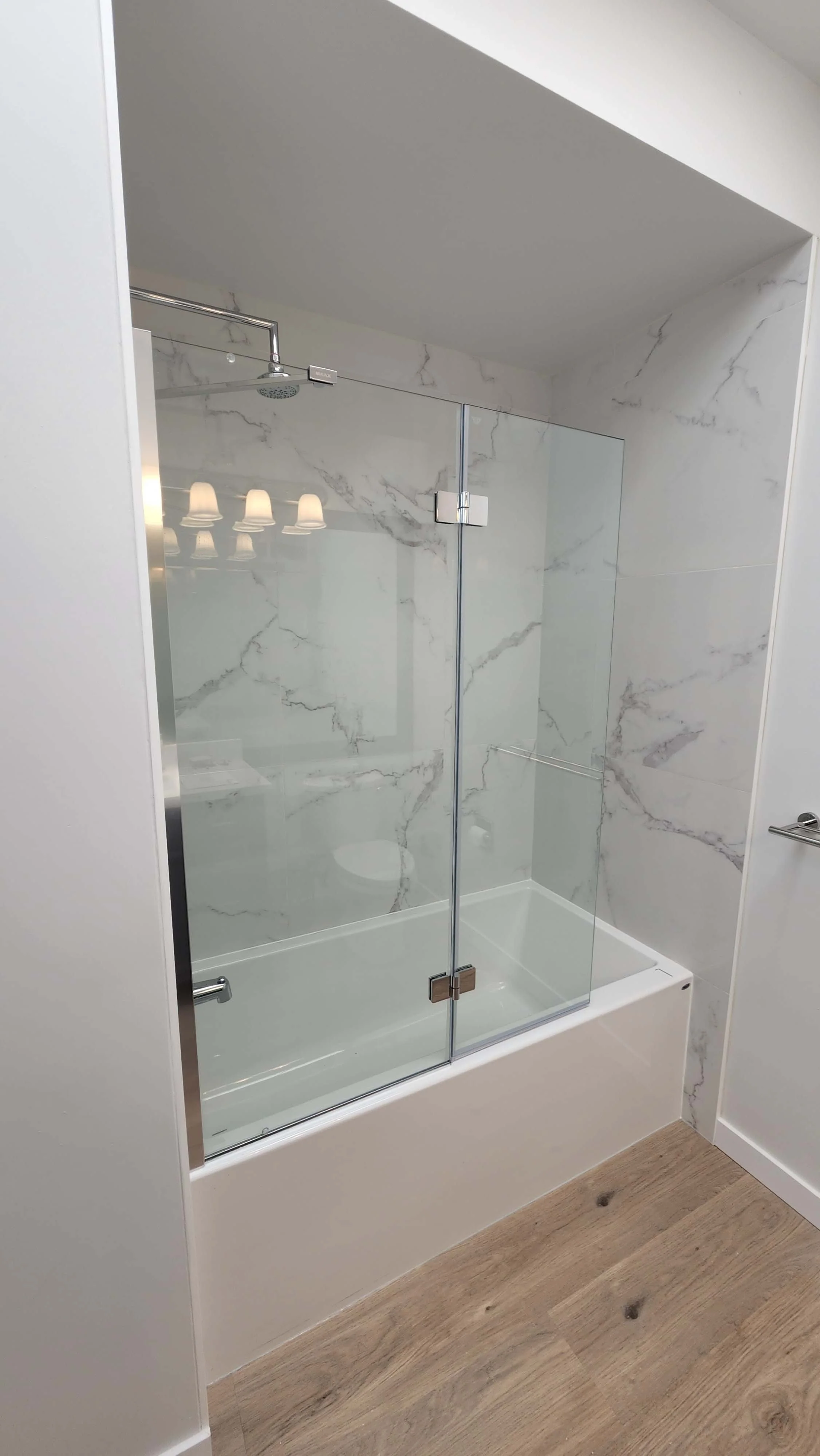 Crystal Glass Victoria BC Glass Shower Enclosures3.jpg