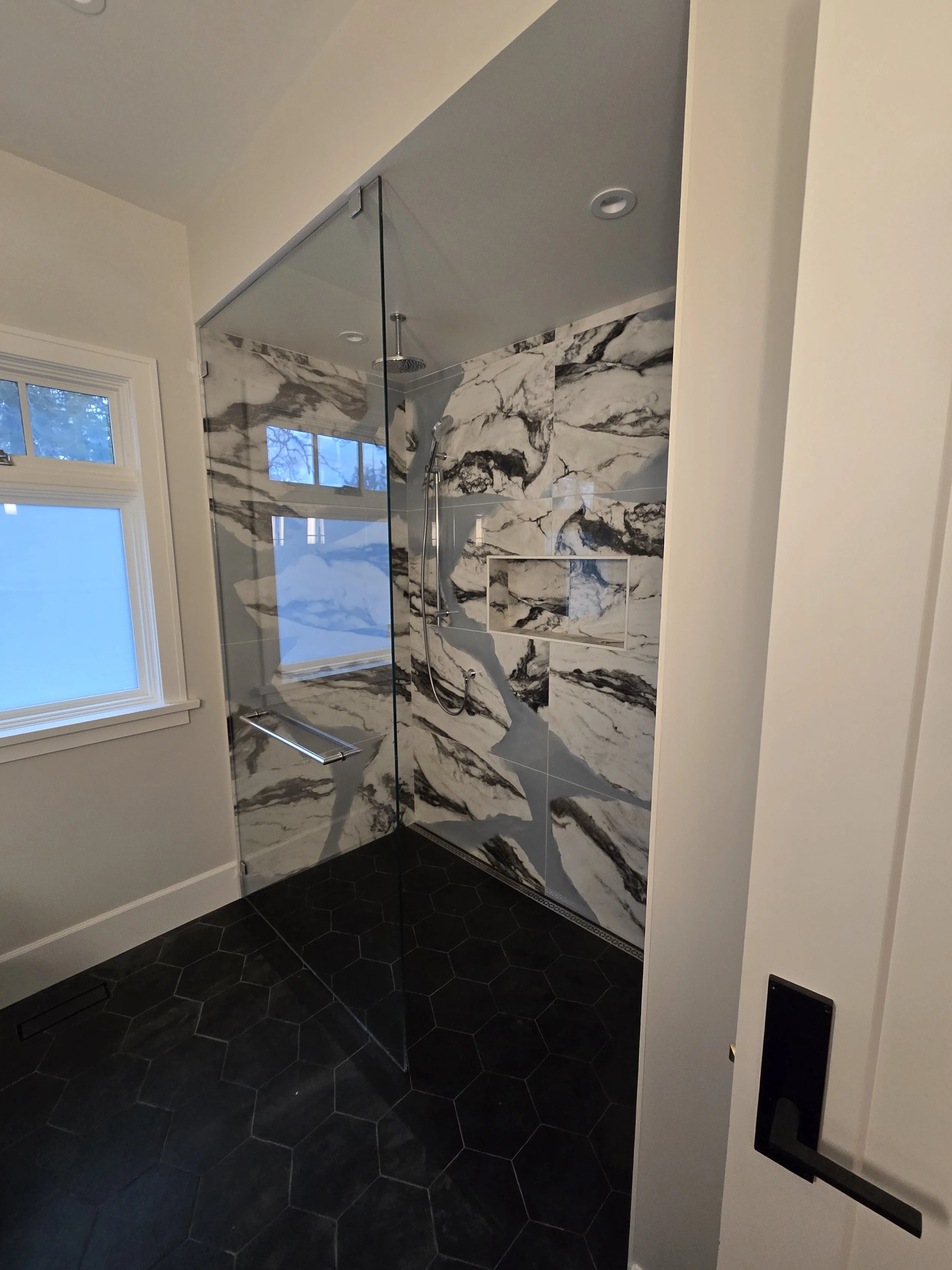 Crystal Glass Shower Enclosures Victoria BC195.jpg