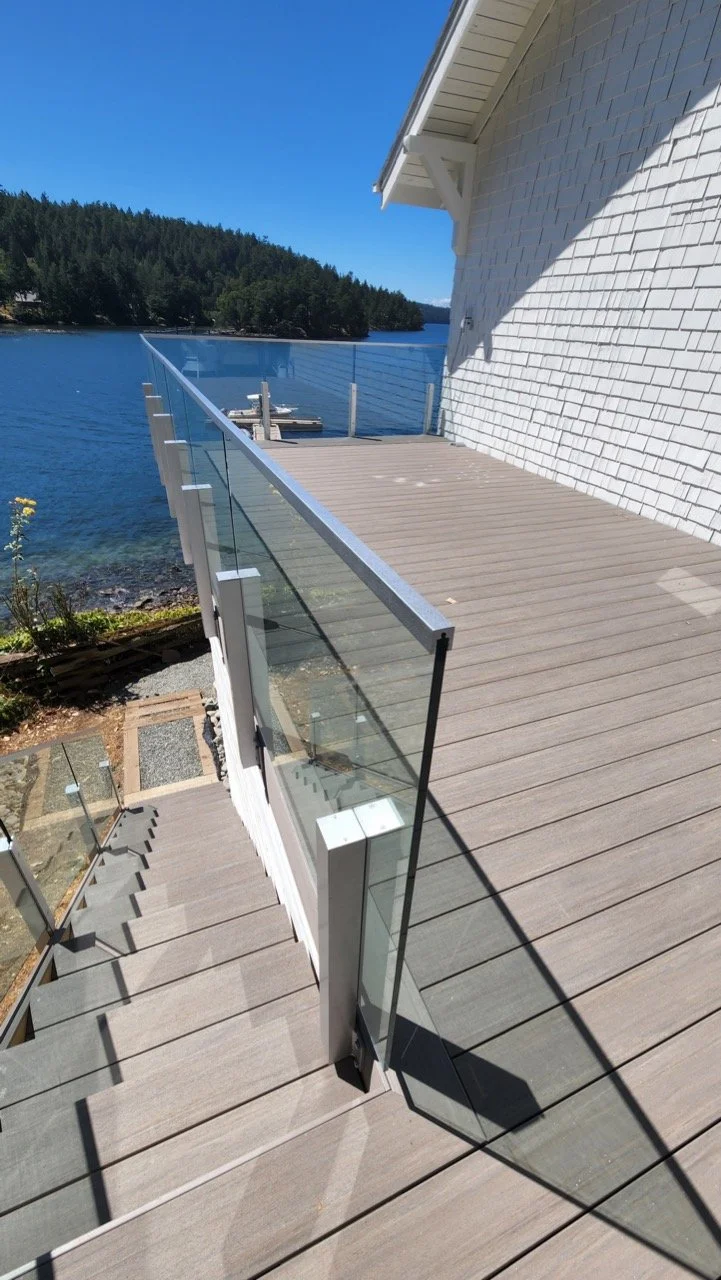 Crystal Glass Glass Railings Victoria BC71.jpeg