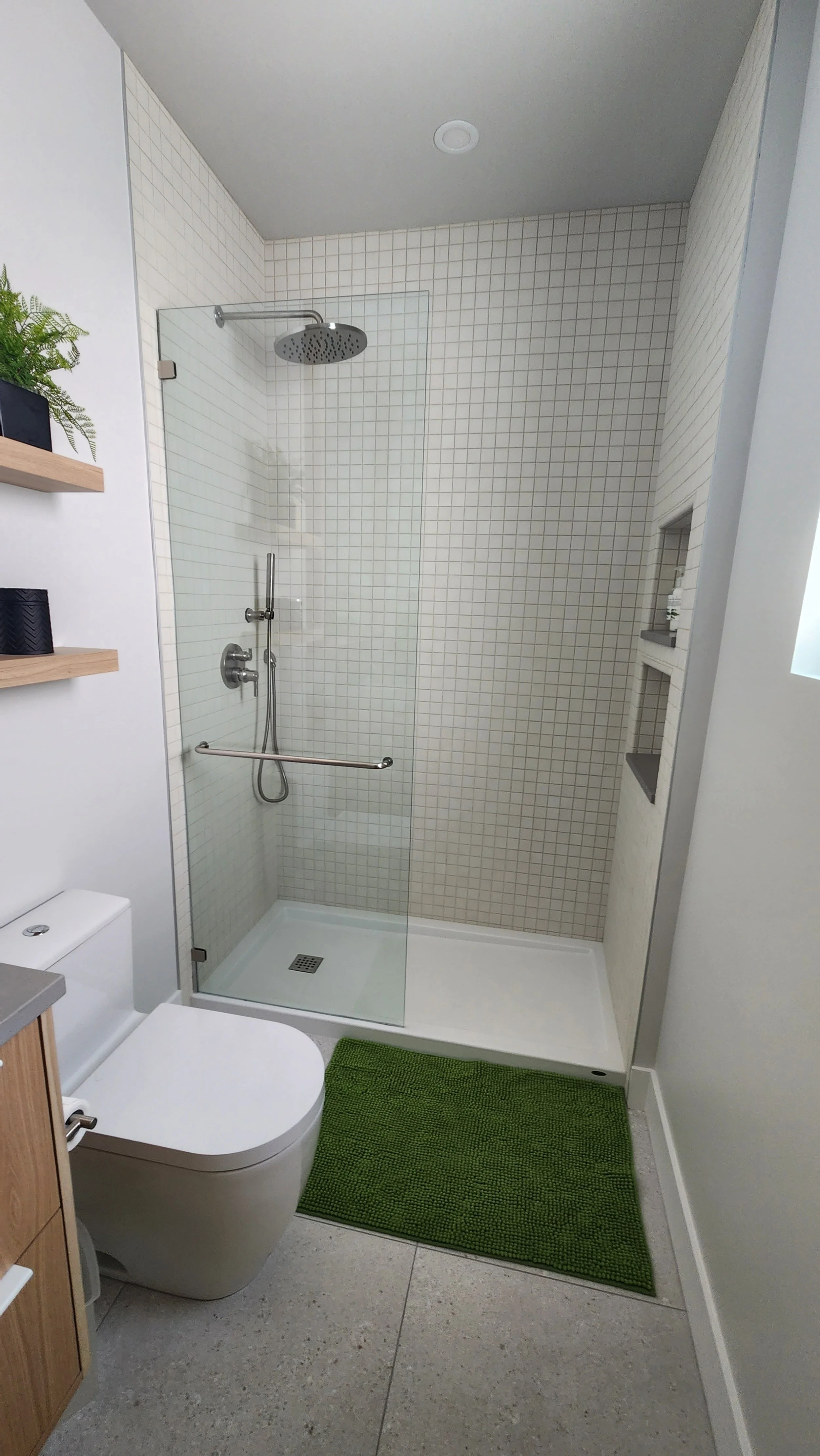 Crystal Glass Shower Enclosures Victoria BC124.jpg