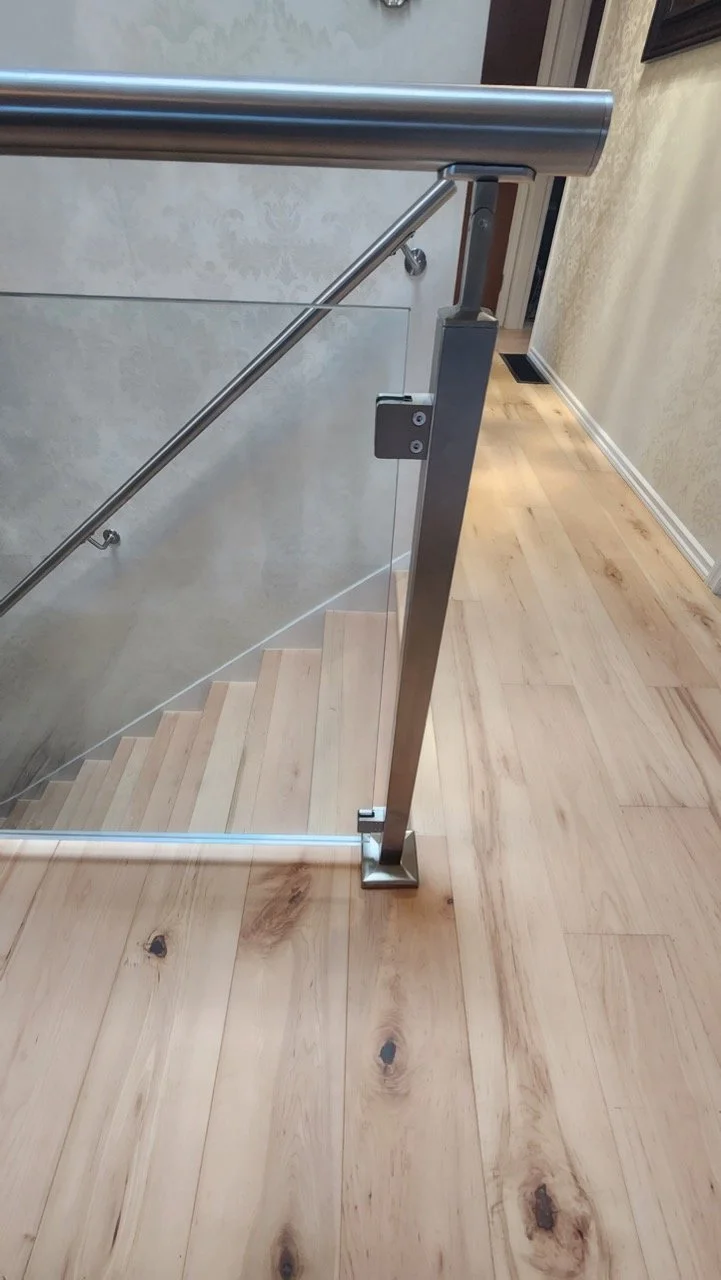 Crystal Glass Glass Railings Victoria BC90.jpeg