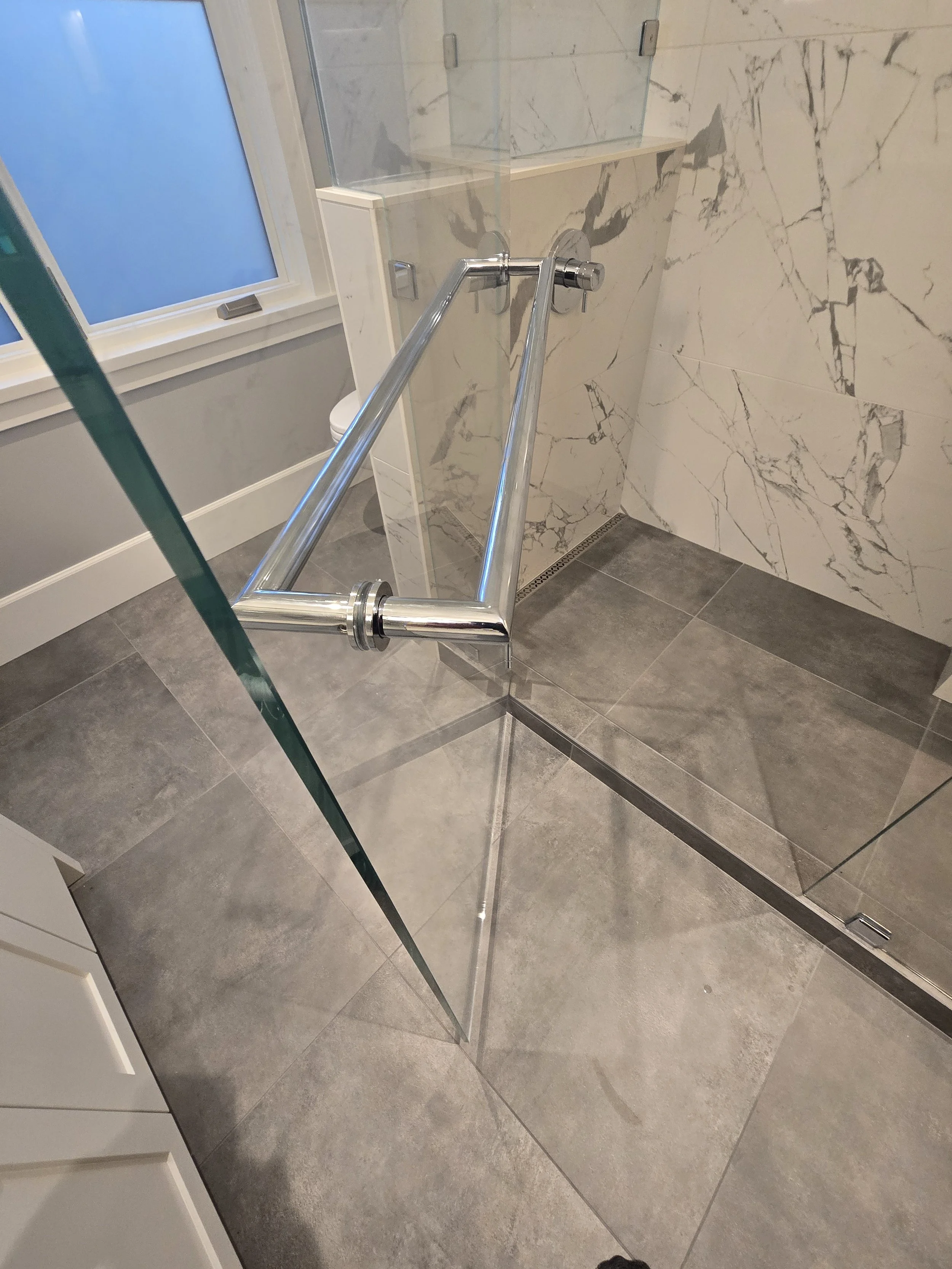 Crystal Glass Shower Enclosures Victoria BC203.jpg