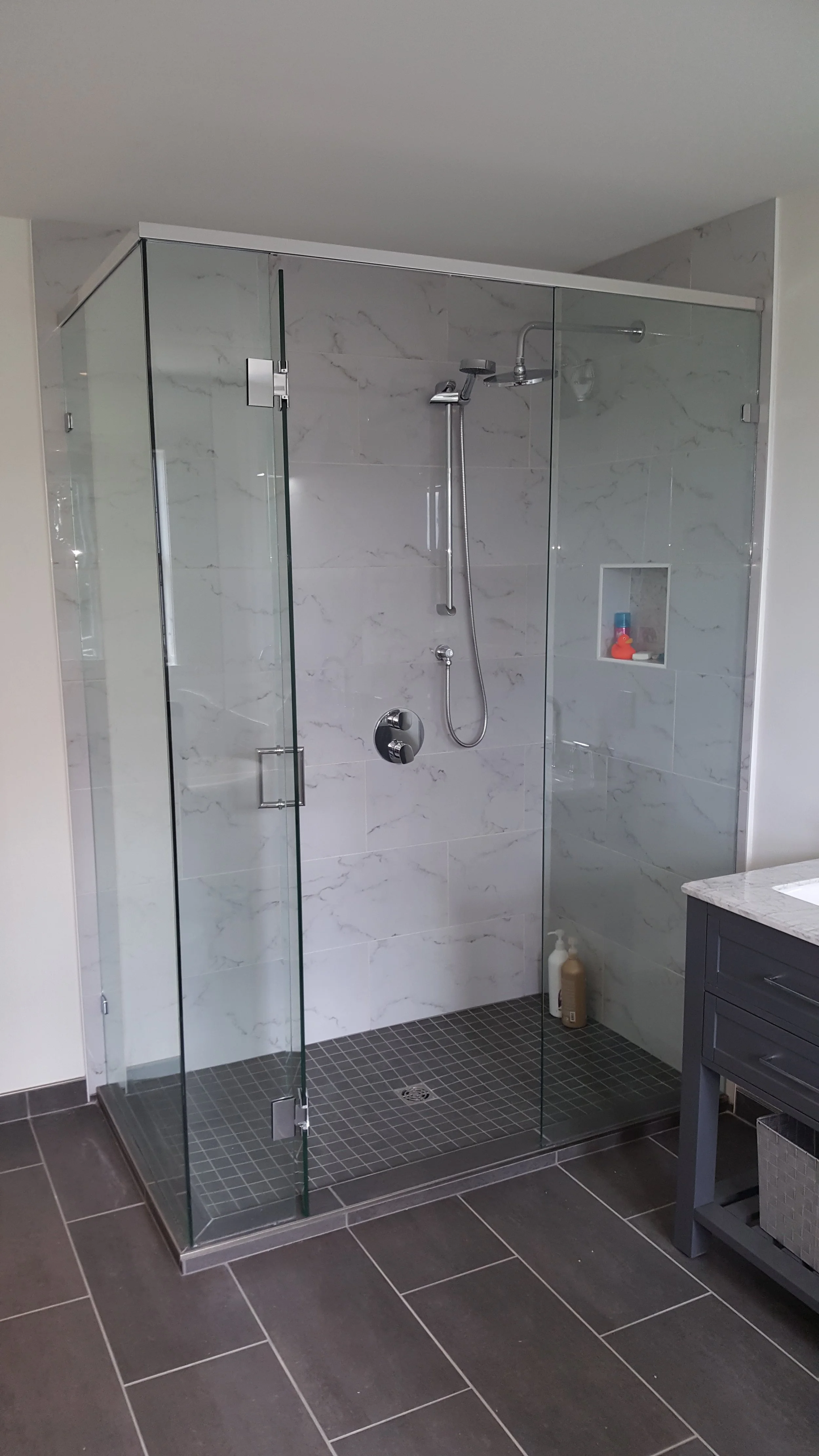 Crystal Glass Shower Enclosures Victoria BC239.jpg