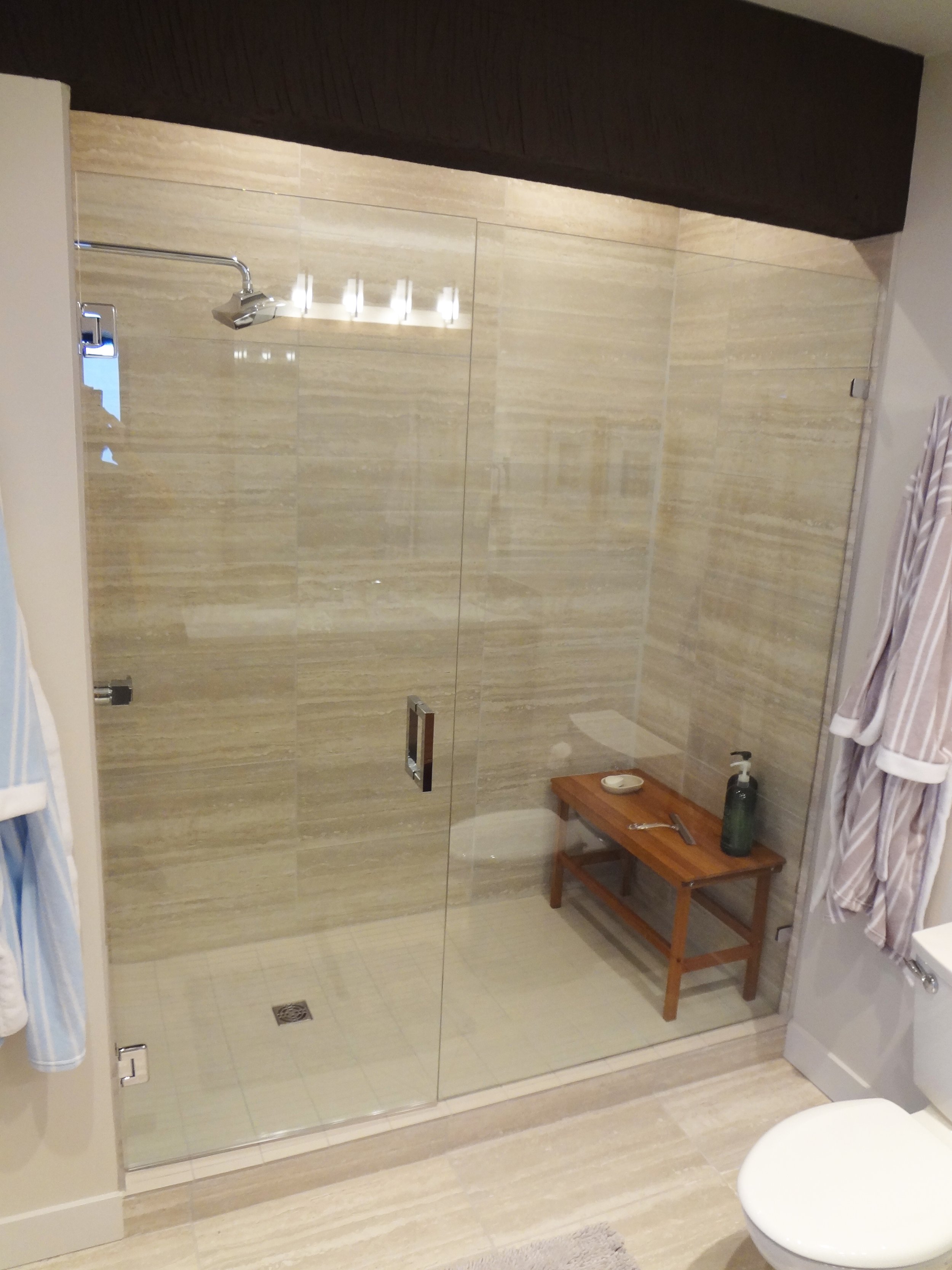 Crystal Glass Shower Enclosures Victoria BC233.JPG