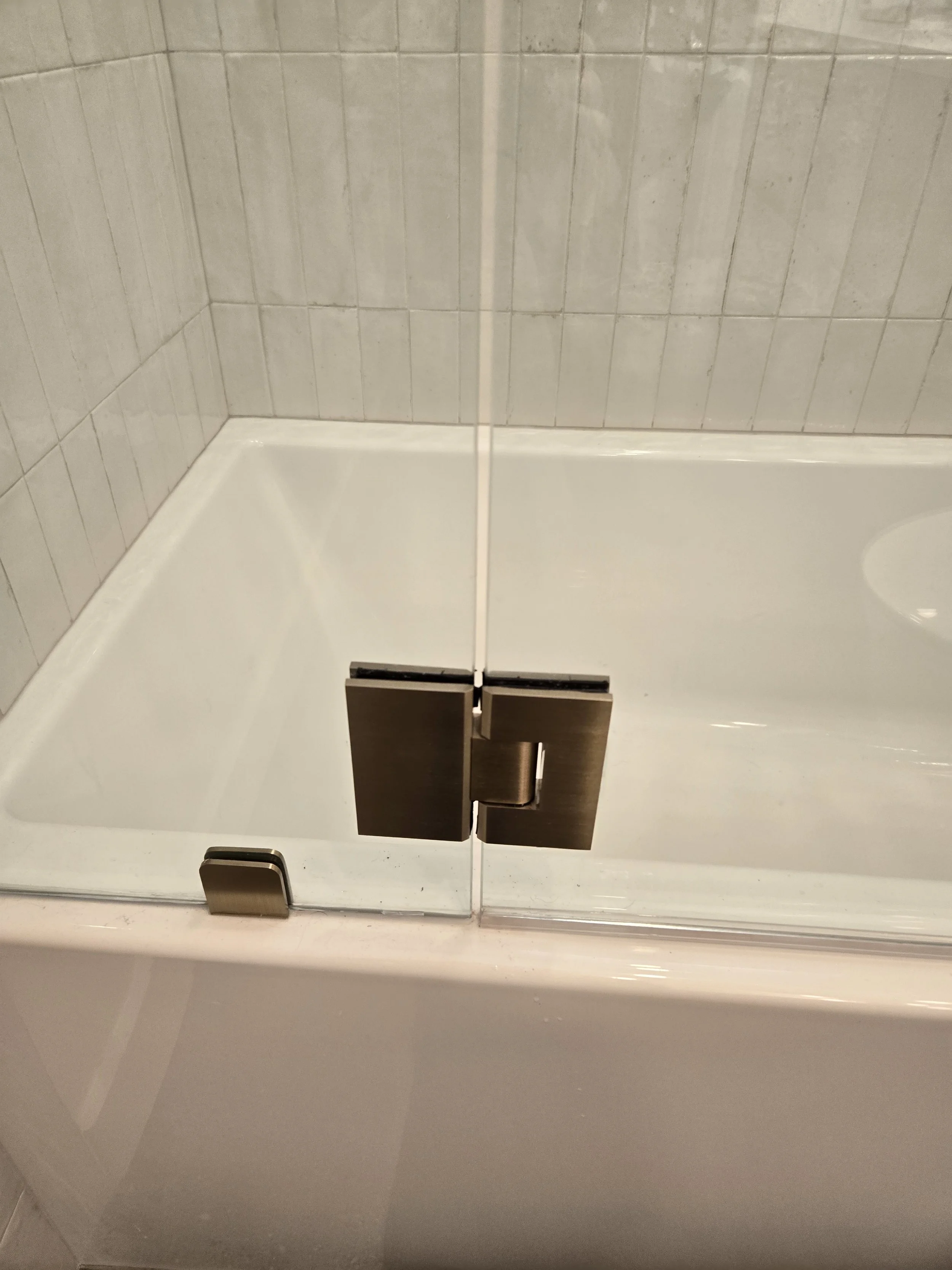 Crystal Glass Shower Enclosures Victoria BC164.jpg