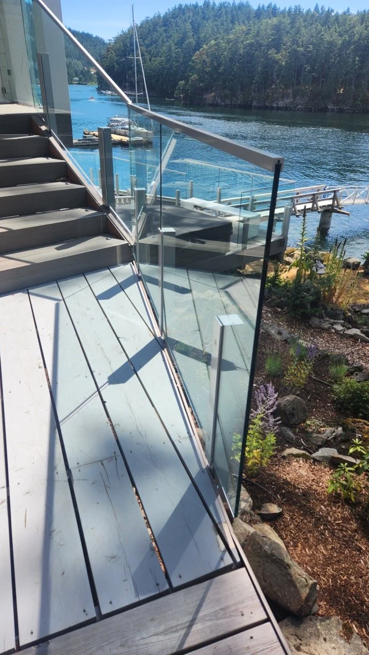 Crystal Glass Glass Railings Victoria BC85.jpeg