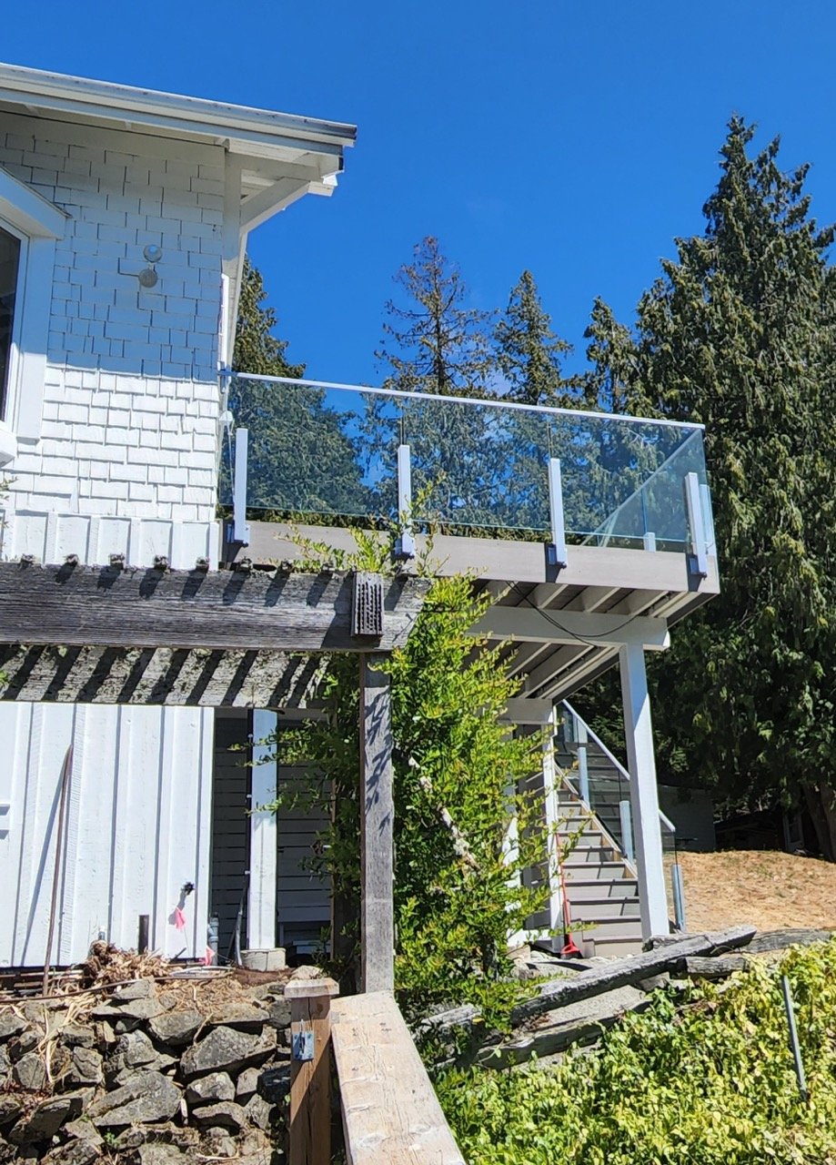 Crystal Glass Glass Railings Victoria BC65.jpeg