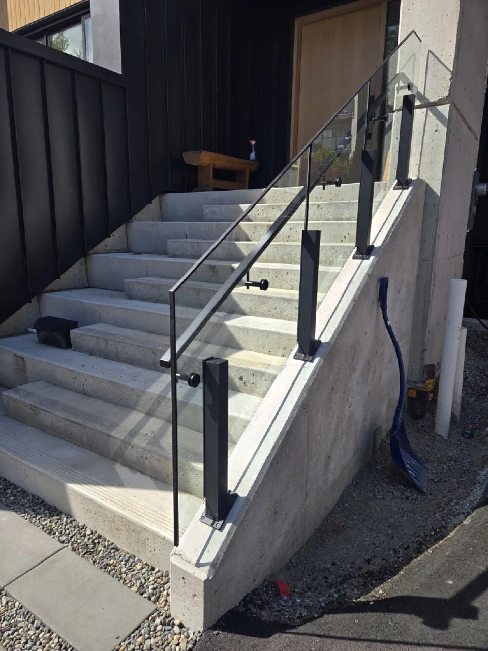 Crystal Glass Glass Railings Victoria BC121.jpeg