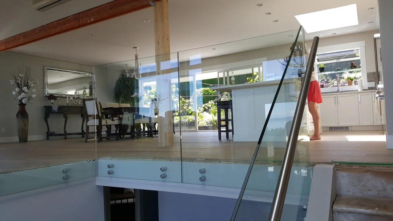 Crystal Glass Glass Railings Victoria BC23.jpeg