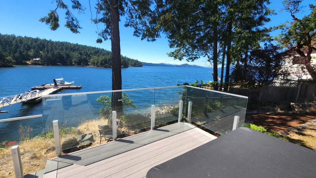 Crystal Glass Glass Railings Victoria BC60.jpeg