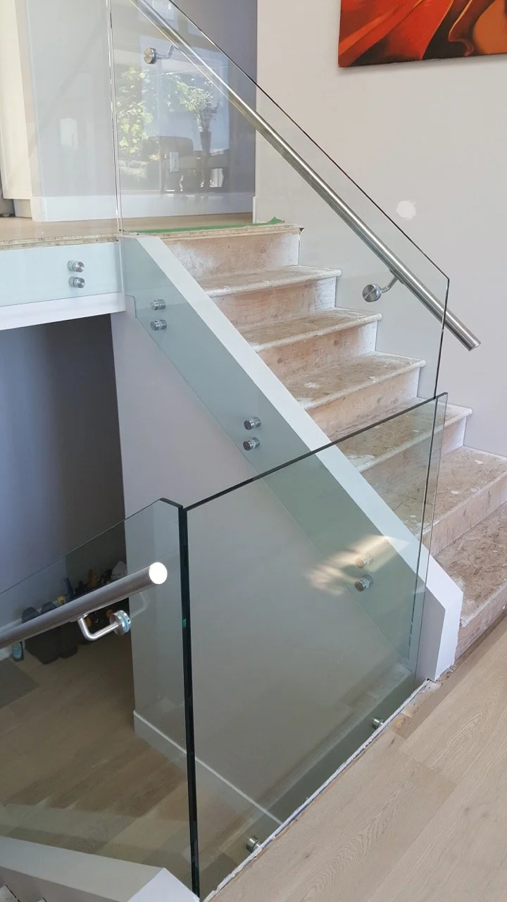 Crystal Glass Glass Railings Victoria BC9.jpeg