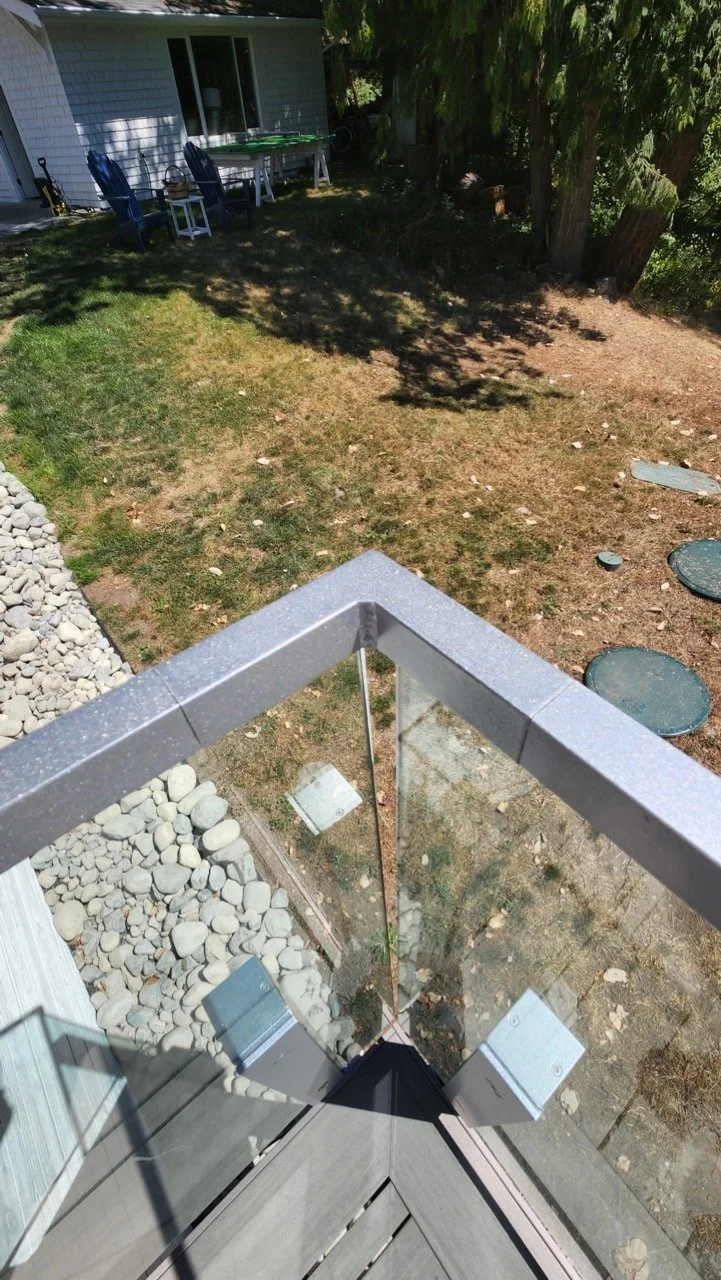 Crystal Glass Glass Railings Victoria BC73.jpeg