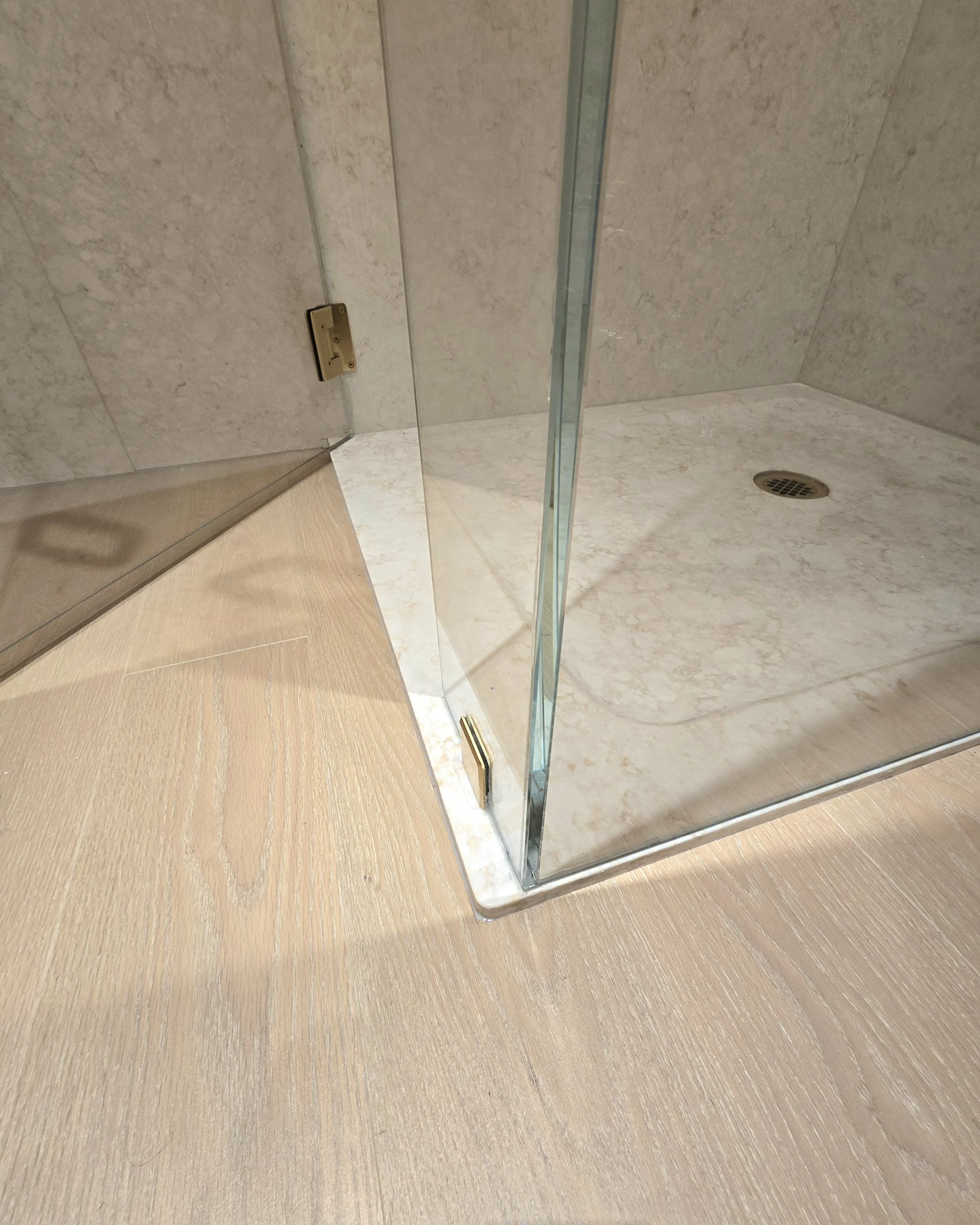 Crystal Glass Shower Enclosures Victoria BC168.jpg