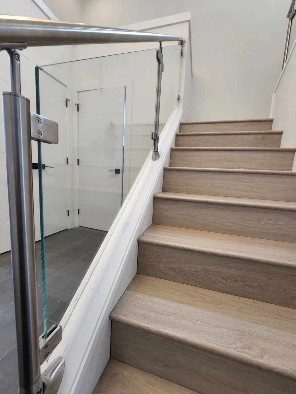 Crystal Glass Glass Railings Victoria BC101.jpeg