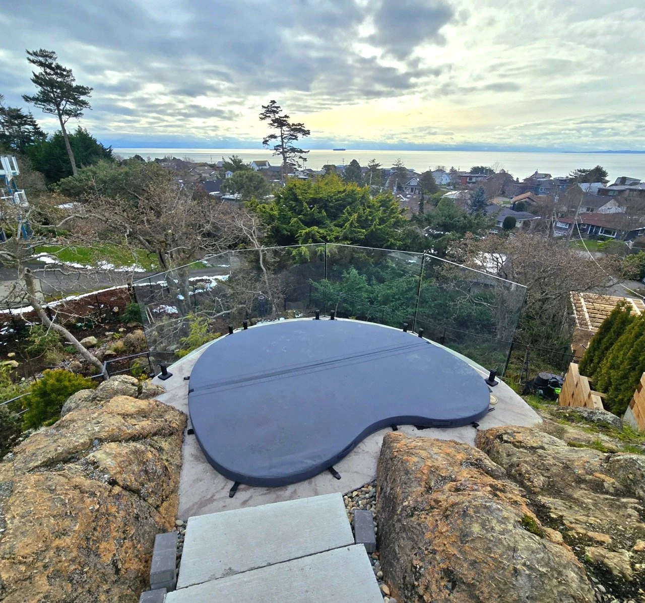 Crystal Glass Glass Railings Victoria BC117.jpeg