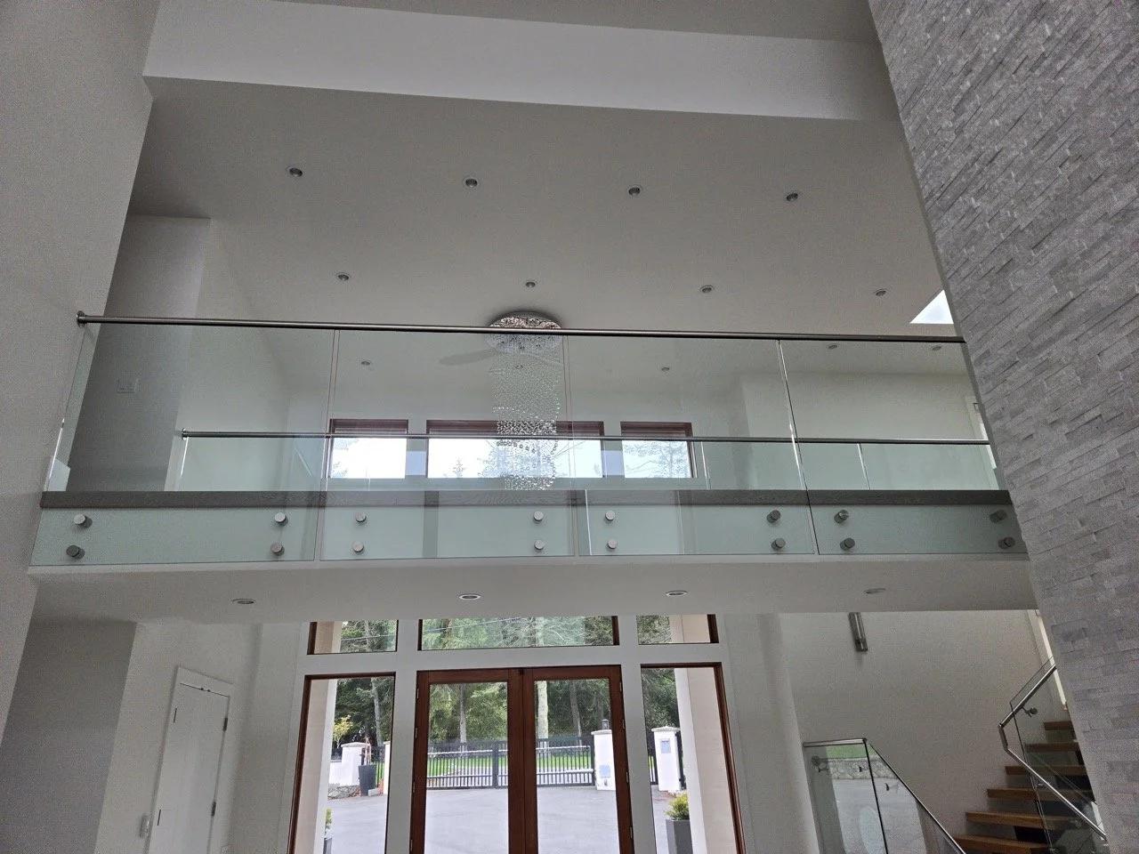 Crystal Glass Glass Railings Victoria BC106.jpeg