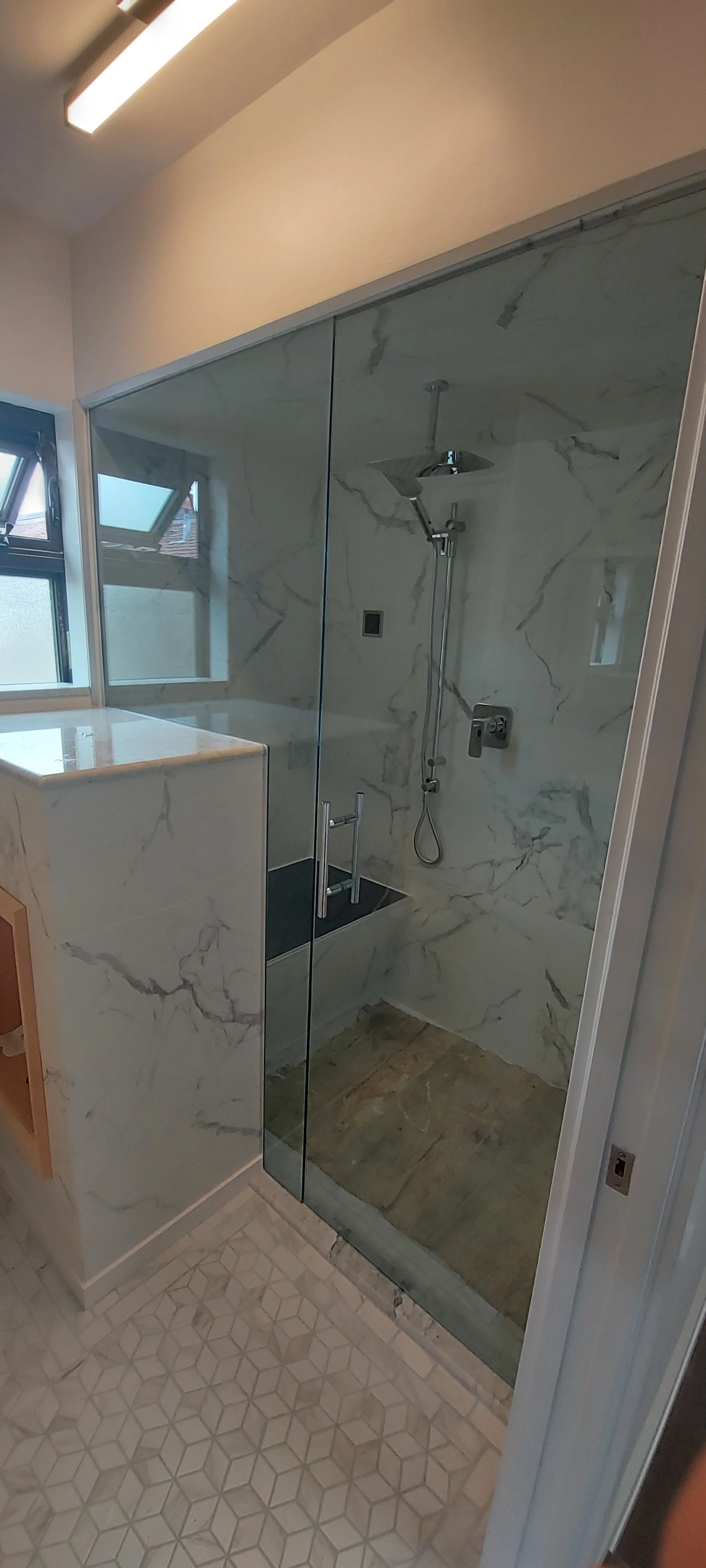 Crystal Glass Shower Enclosures Victoria BC81.jpg