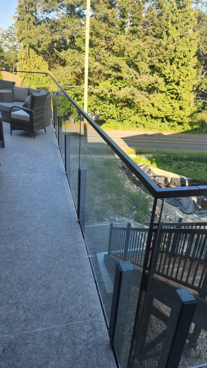 Crystal Glass Glass Railings Victoria BC76.jpeg