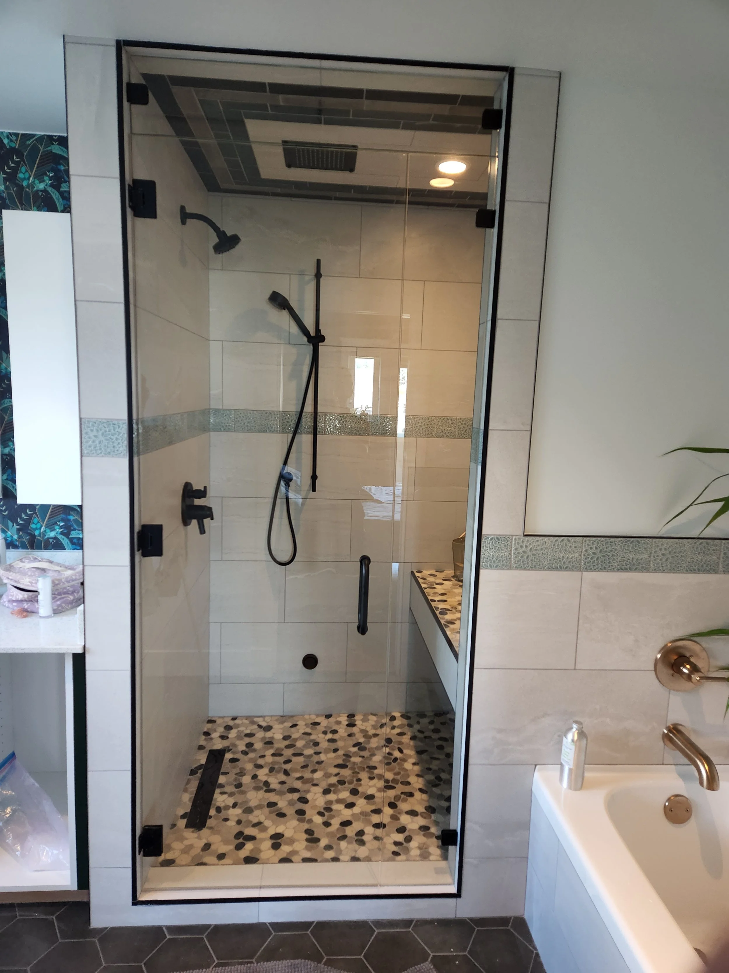 Crystal Glass Shower Enclosures Victoria BC99.jpg