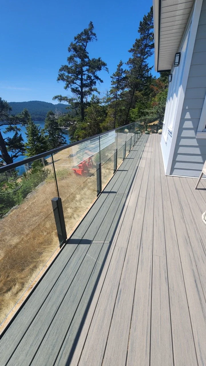 Crystal Glass Glass Railings Victoria BC82.jpeg