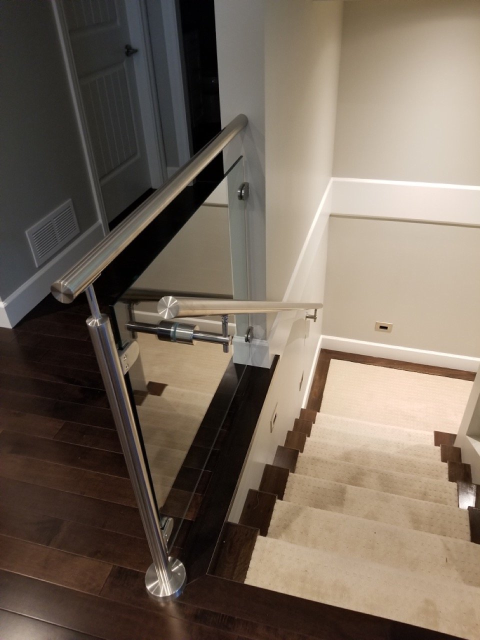 Crystal Glass Glass Railings Victoria BC34.jpeg