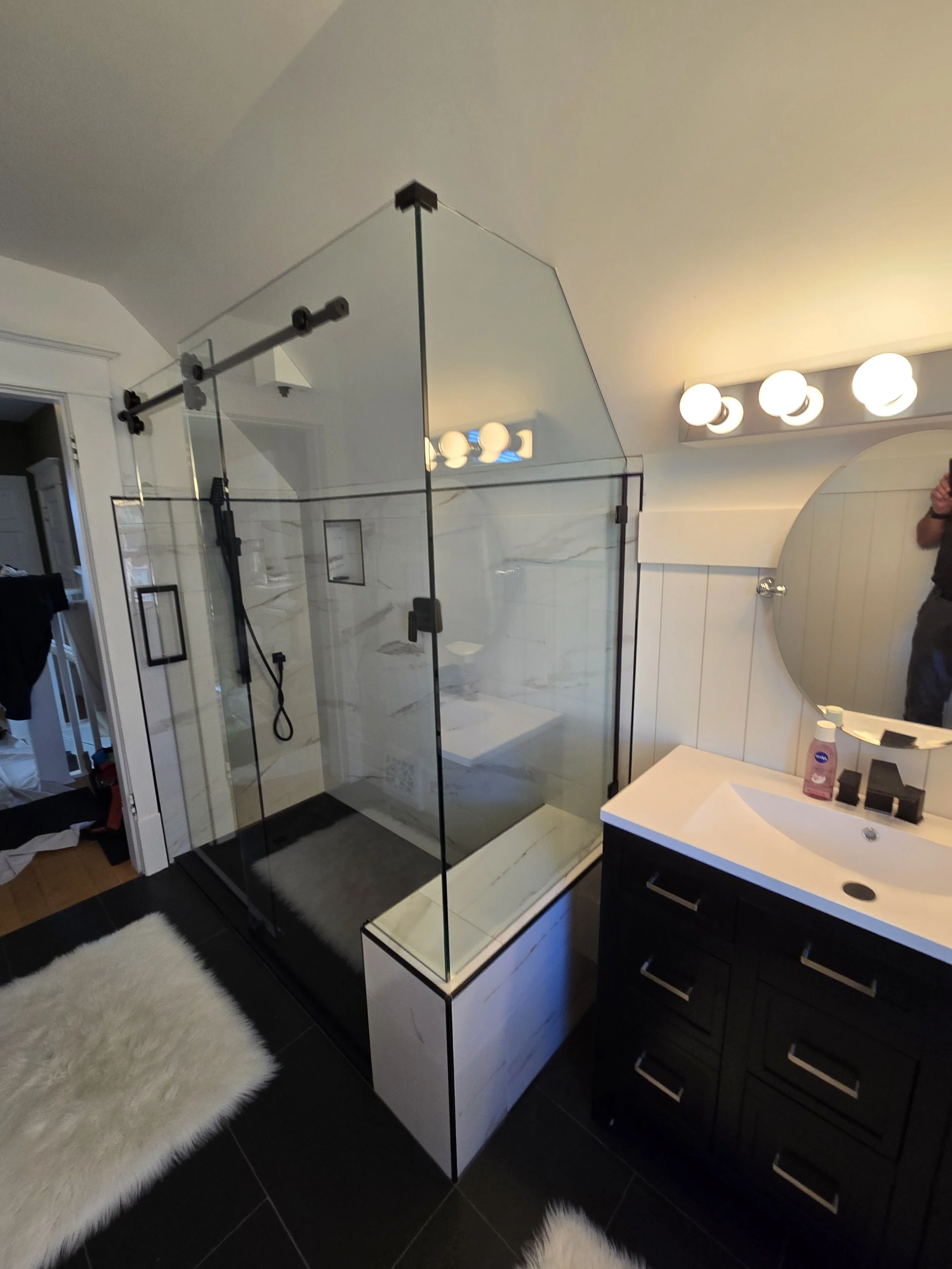 Crystal Glass Shower Enclosures Victoria BC219.jpg