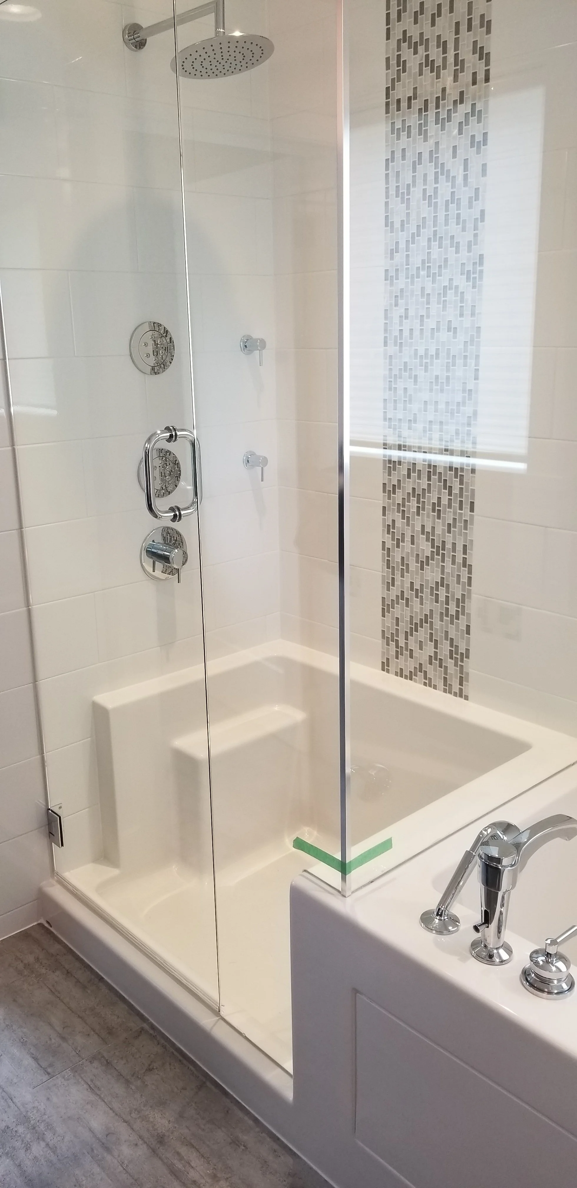 Crystal Glass Shower Enclosures Victoria BC60.jpg