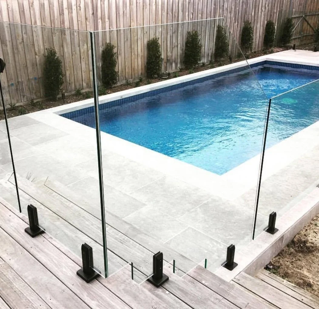 Crystal Glass Glass Railings Victoria BC139.jpg