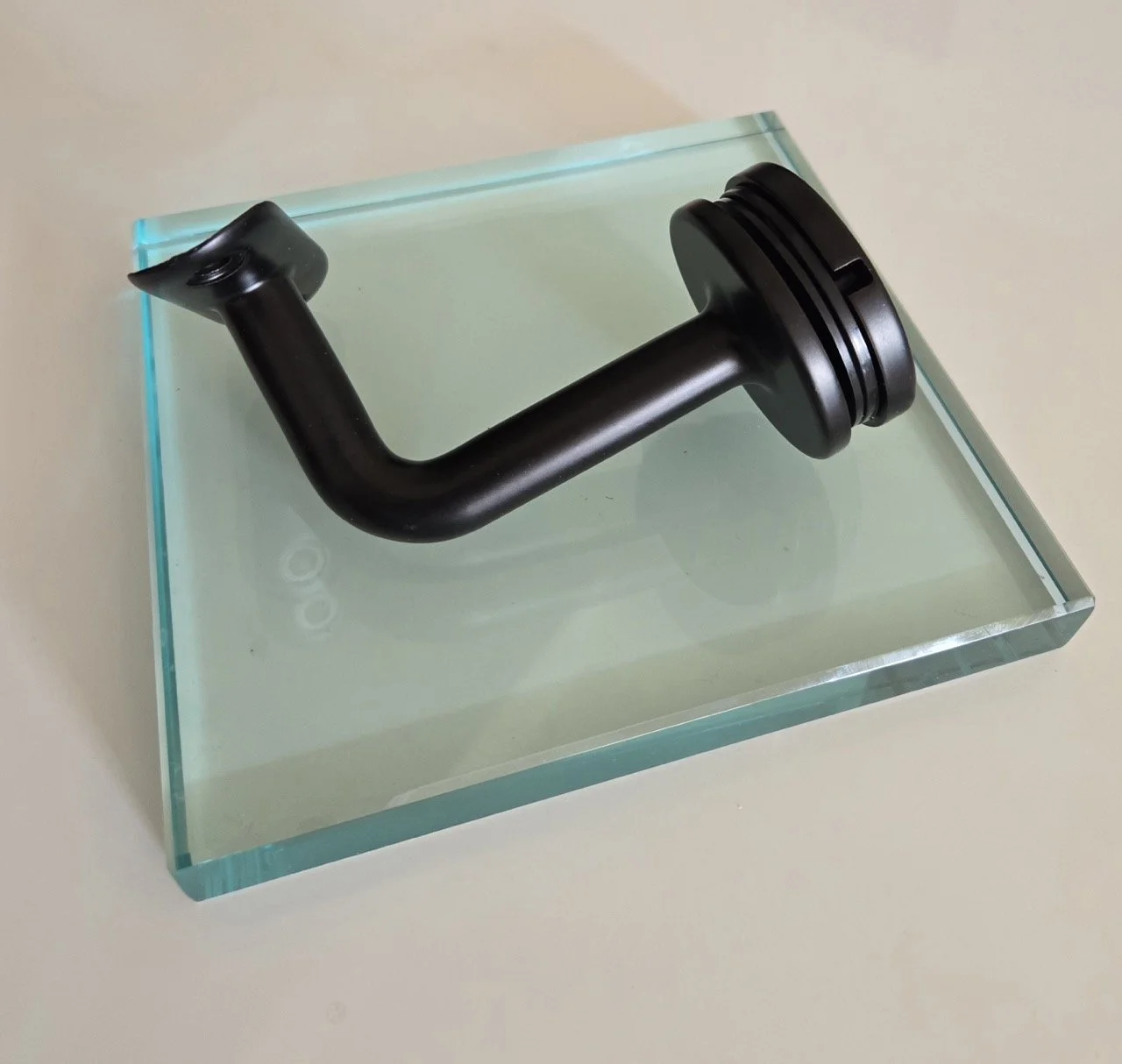 Crystal Glass Glass Railings Victoria BC104.jpeg