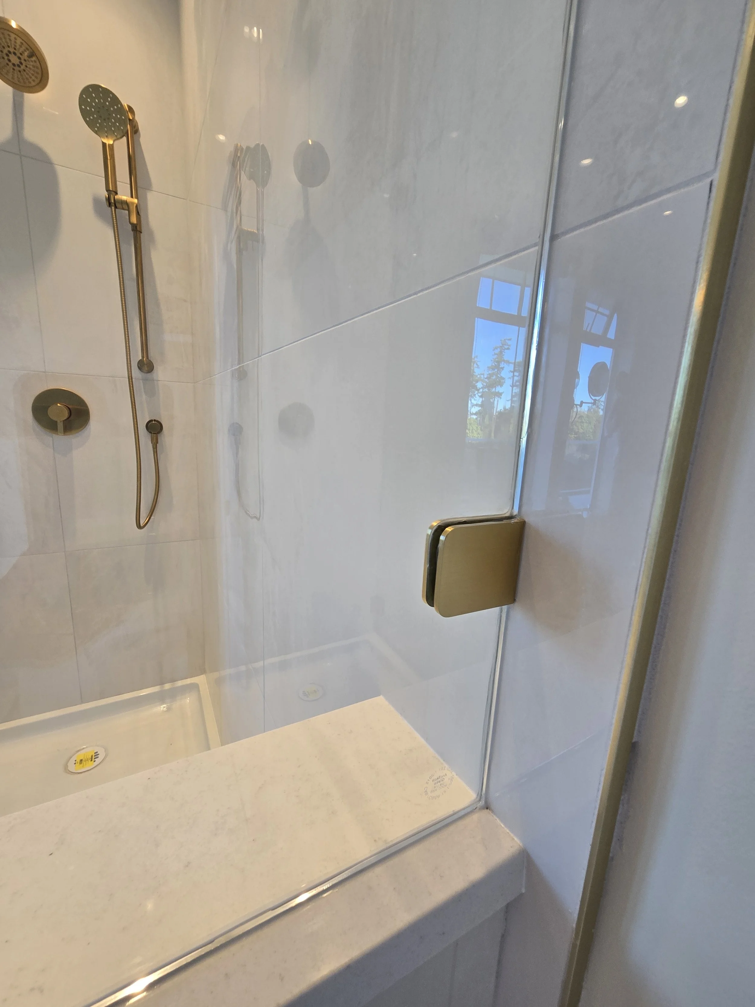 Crystal Glass Shower Enclosures Victoria BC224.jpg