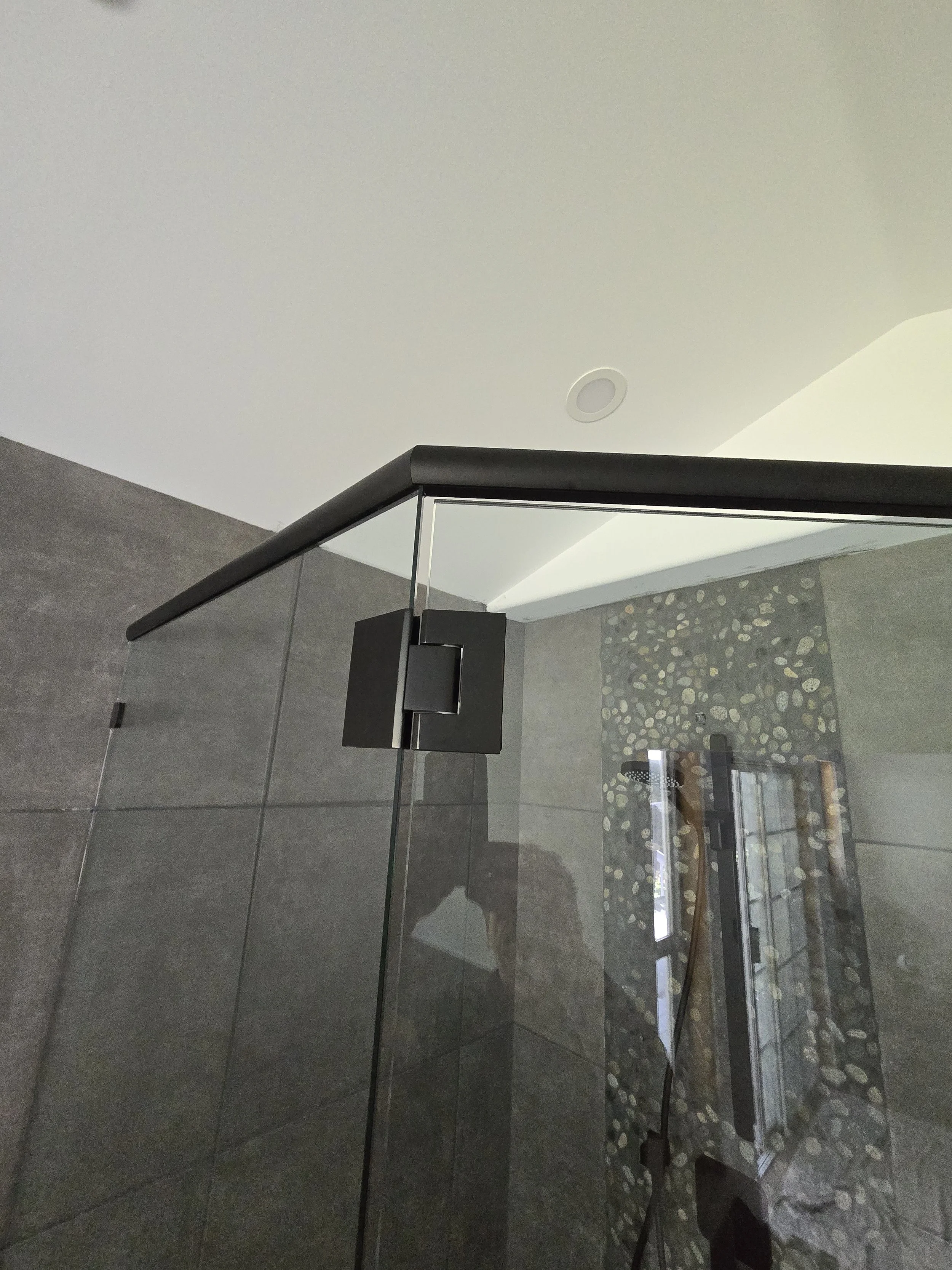 Crystal Glass Shower Enclosures Victoria BC158.jpg