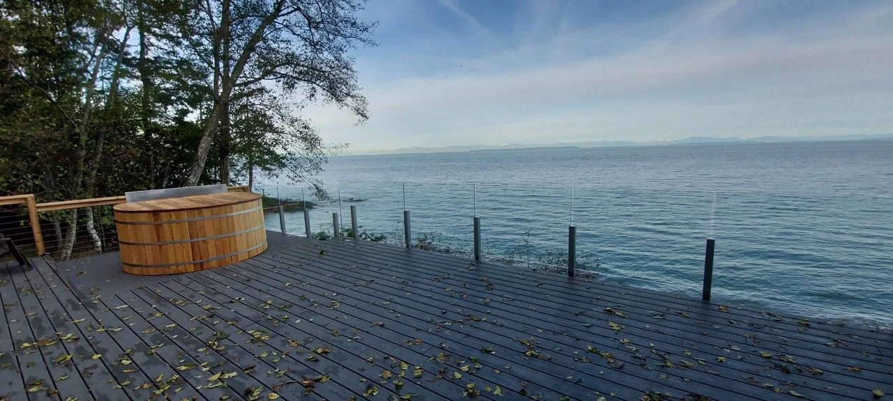 Crystal Glass Glass Railings Victoria BC51.jpeg